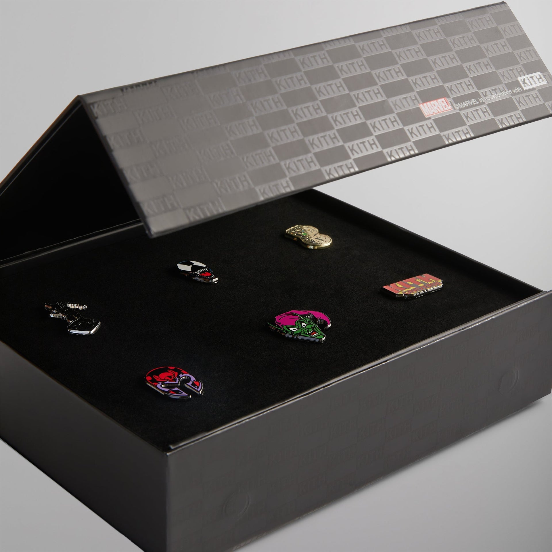 Marvel | Kith Super Villain Pin Set - Multi