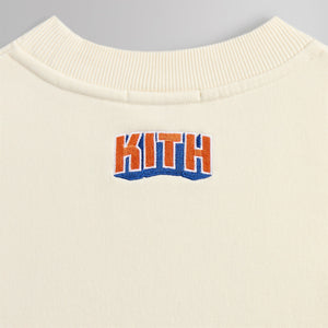 Kith for the New York Knicks Showtime Vintage Nelson Crewneck - Sandrift PH