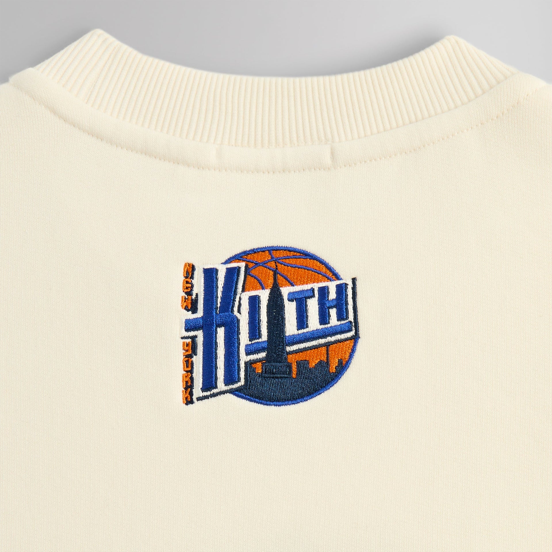 Kith for the New York Knicks City Vintage Nelson Crewneck - Sandrift