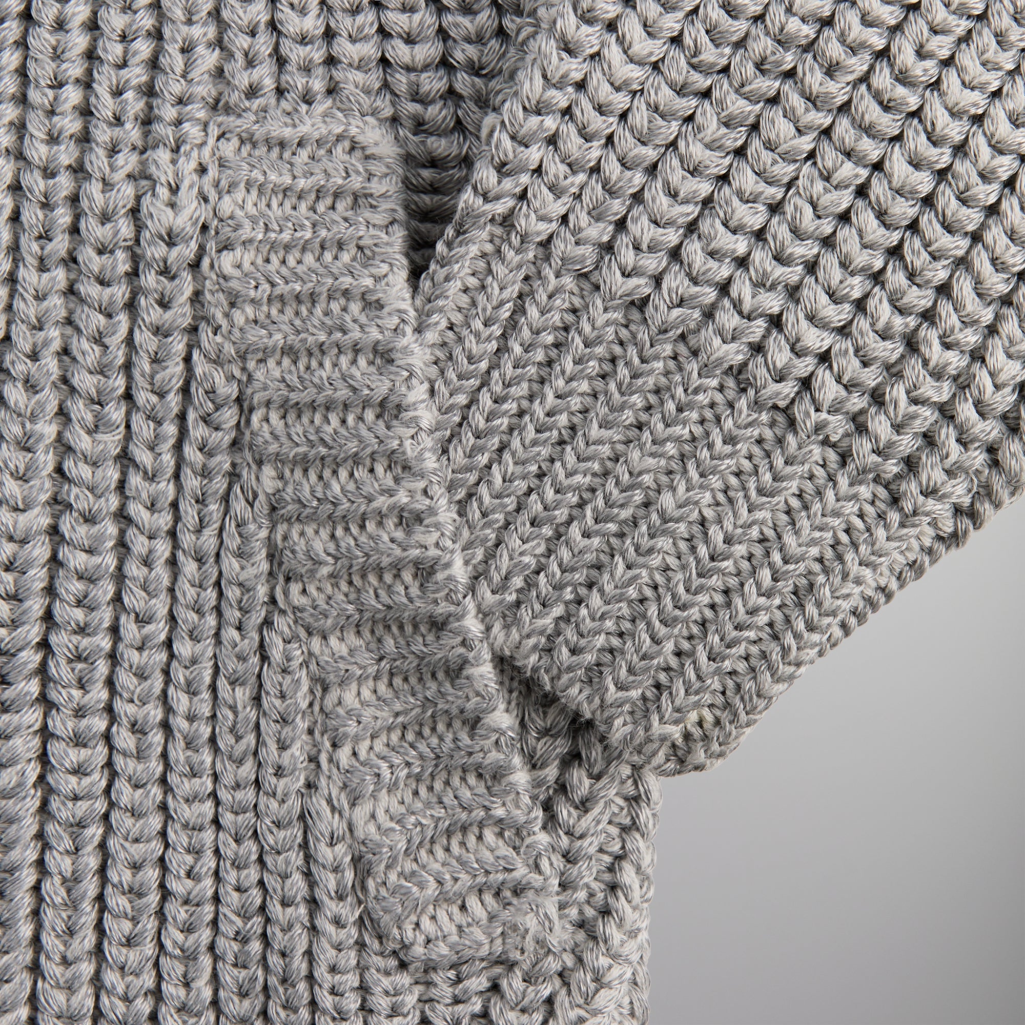 &Kin Reflective Wyona Full Zip Sweater - Silver – Kith Canada
