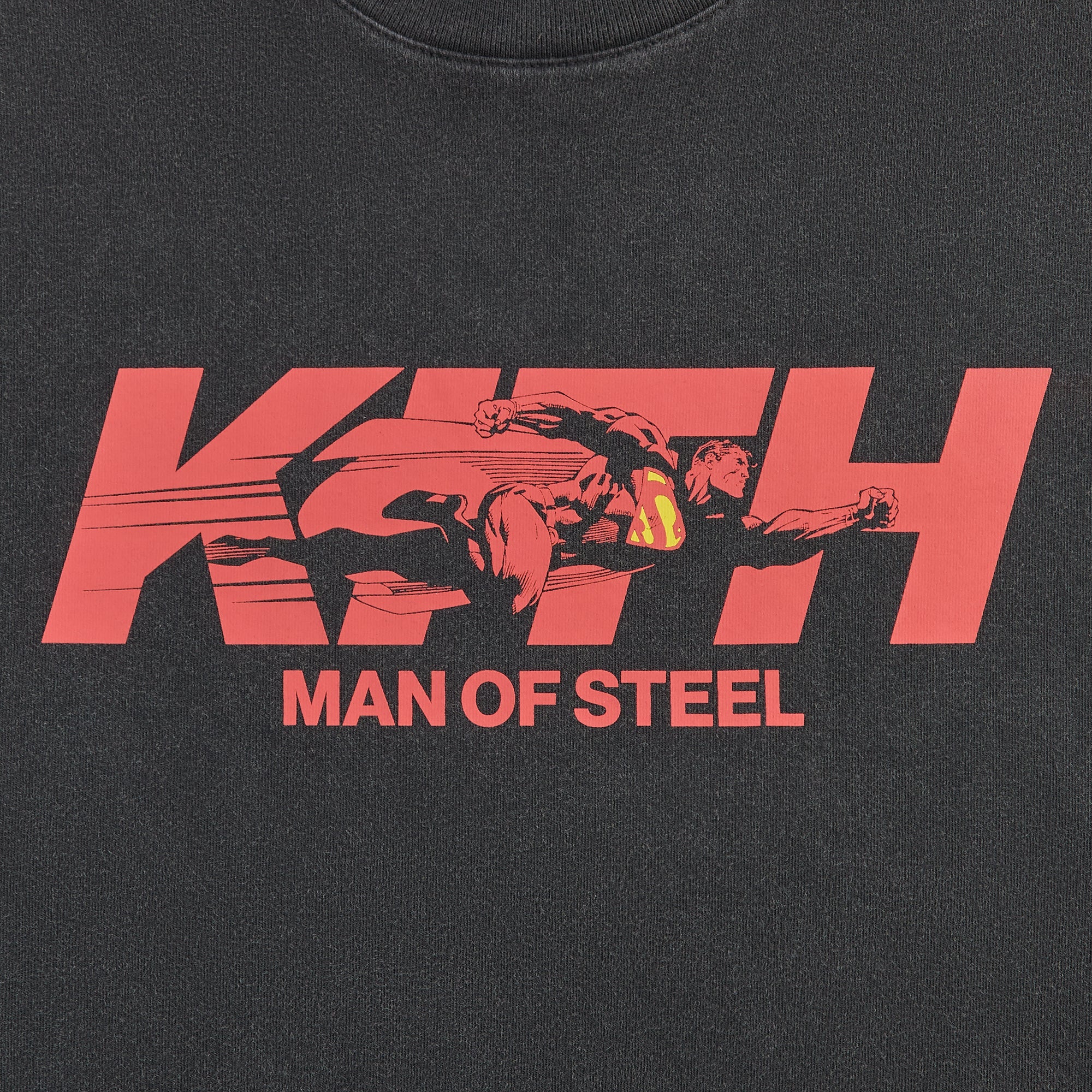 Kith × Superman コラボTシャツ ヴィンテージ Man of Steel 黒 Superman | Kith Man of Steel Vintage Tee - Black – Kith Canada