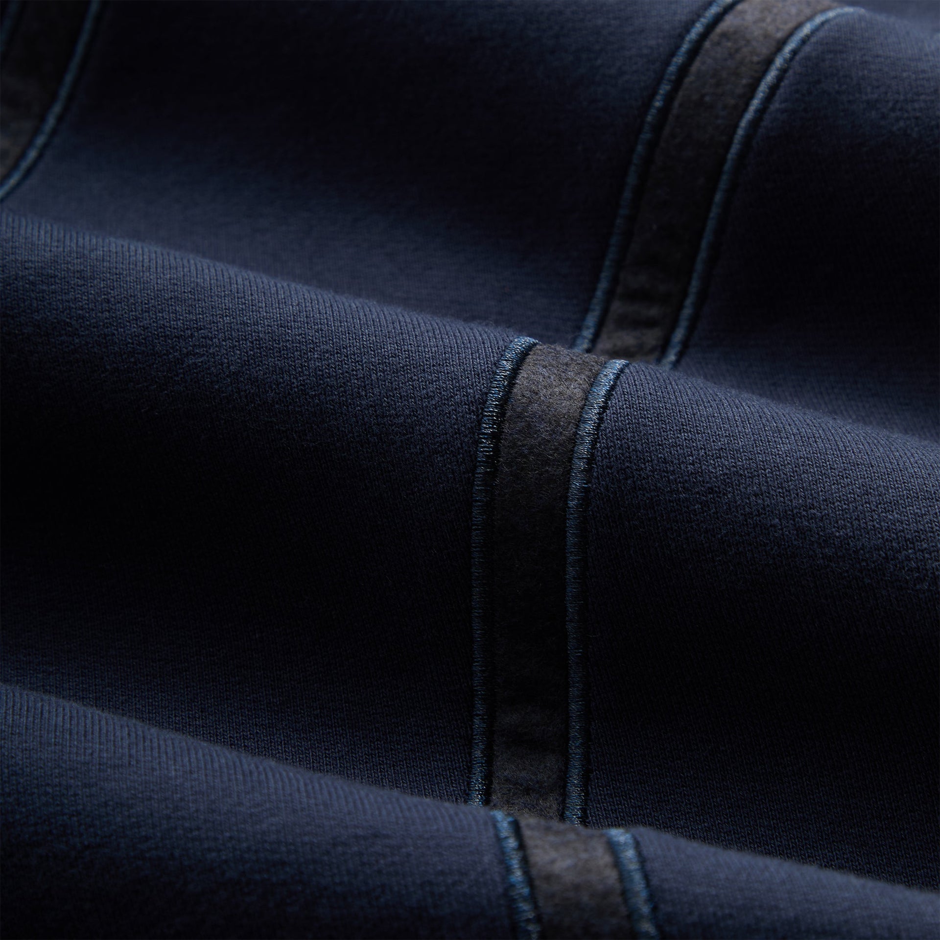 Kith for the New York Knicks Cutoff Nelson Raglan Vintage Crewneck - Nocturnal