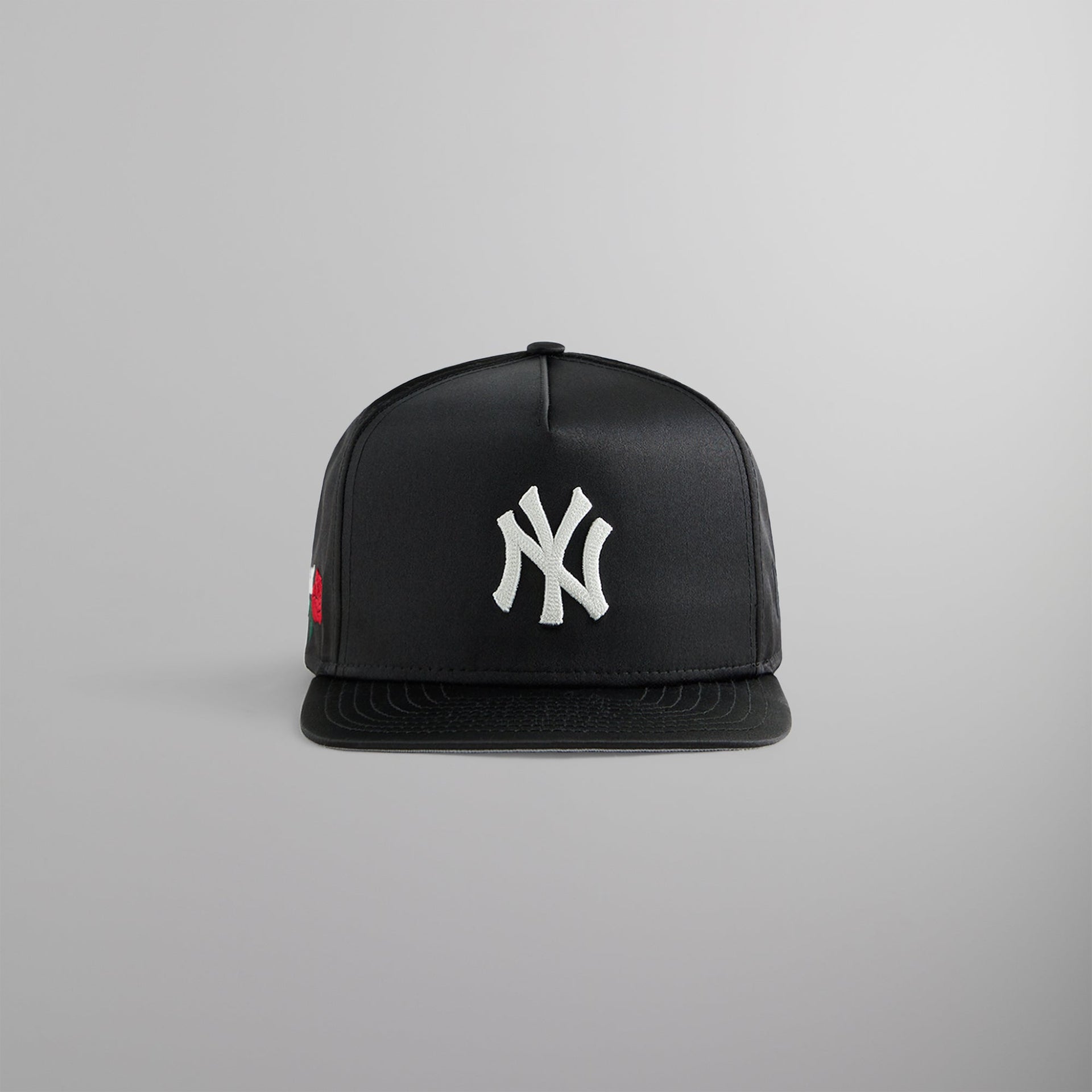 Kith & New Era for the New York Yankees Satin 9FIFTY A-Frame Snapback - Black