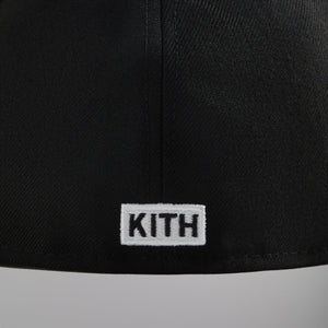 Kith & New Era for the New York Knicks 59FIFTY Low Profile Fitted - Black