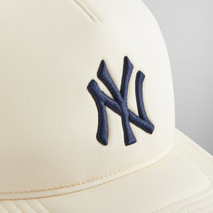 Kith for '47 New York Yankees Hitch Foam Trucker - Sandrift