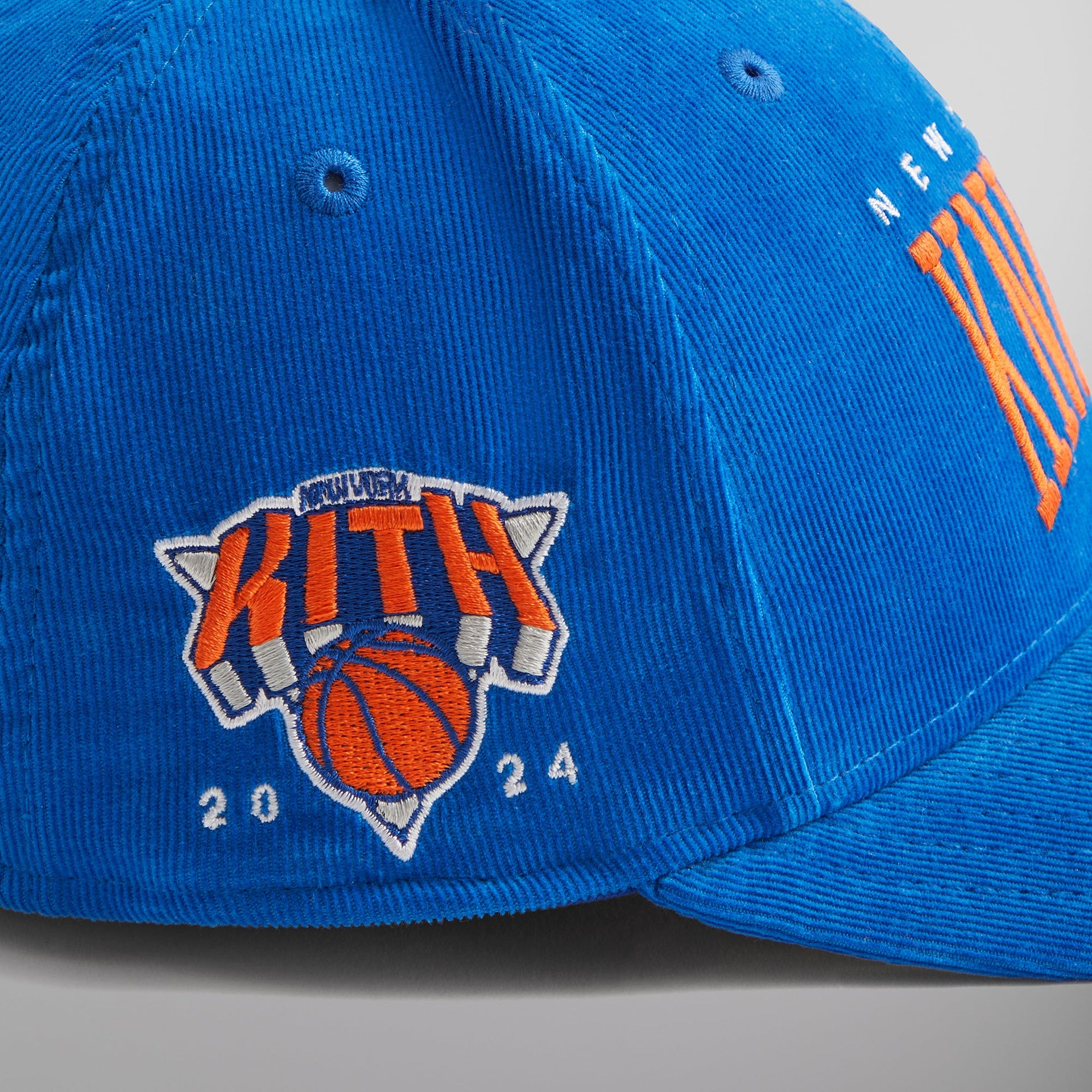 Kith & New Era for the New York Knicks NY to the World Low Profile 59FIFTY - Royal