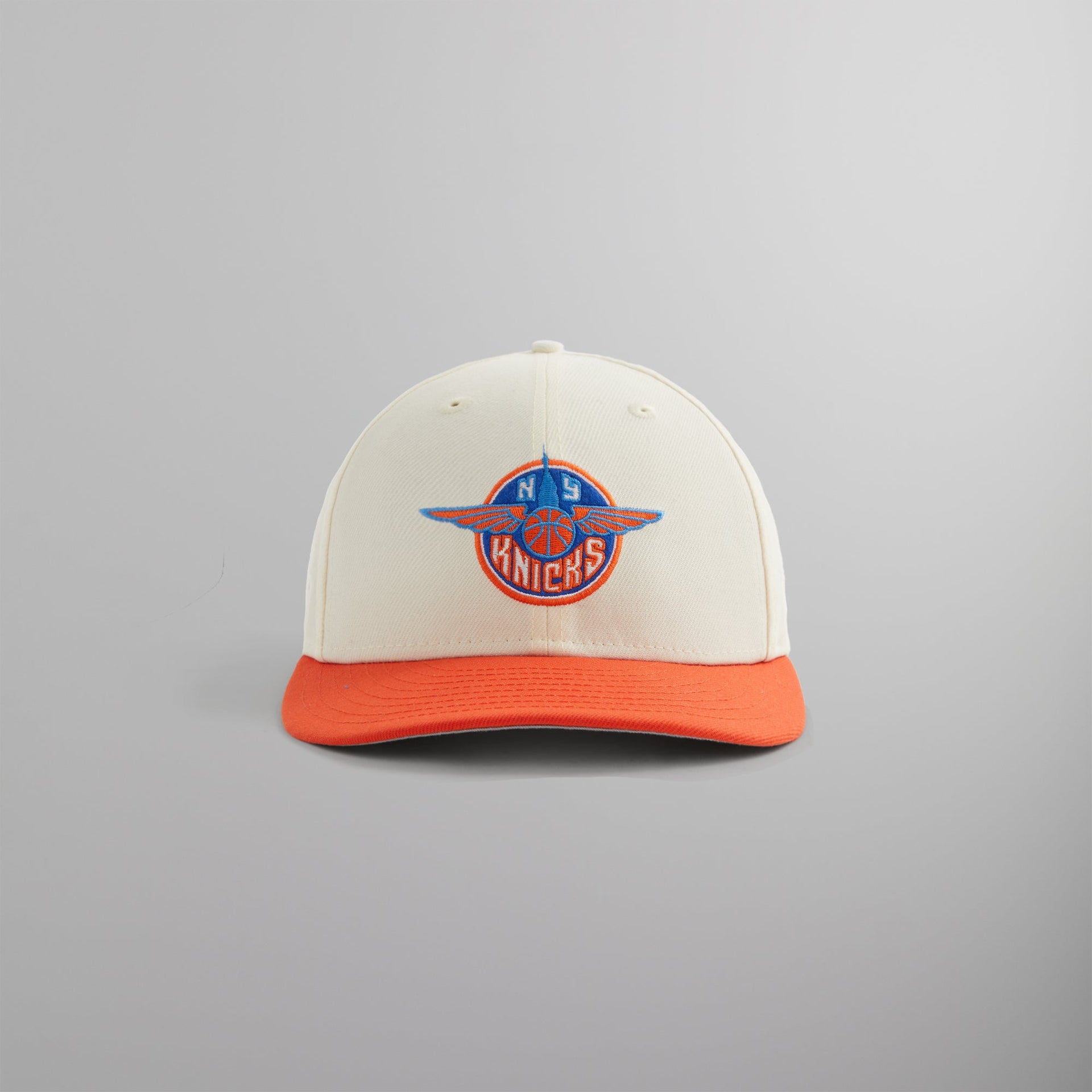 Kith & New Era for the New York Knicks Wings Logo Low Profile 59FIFTY Fitted - Sandrift PH