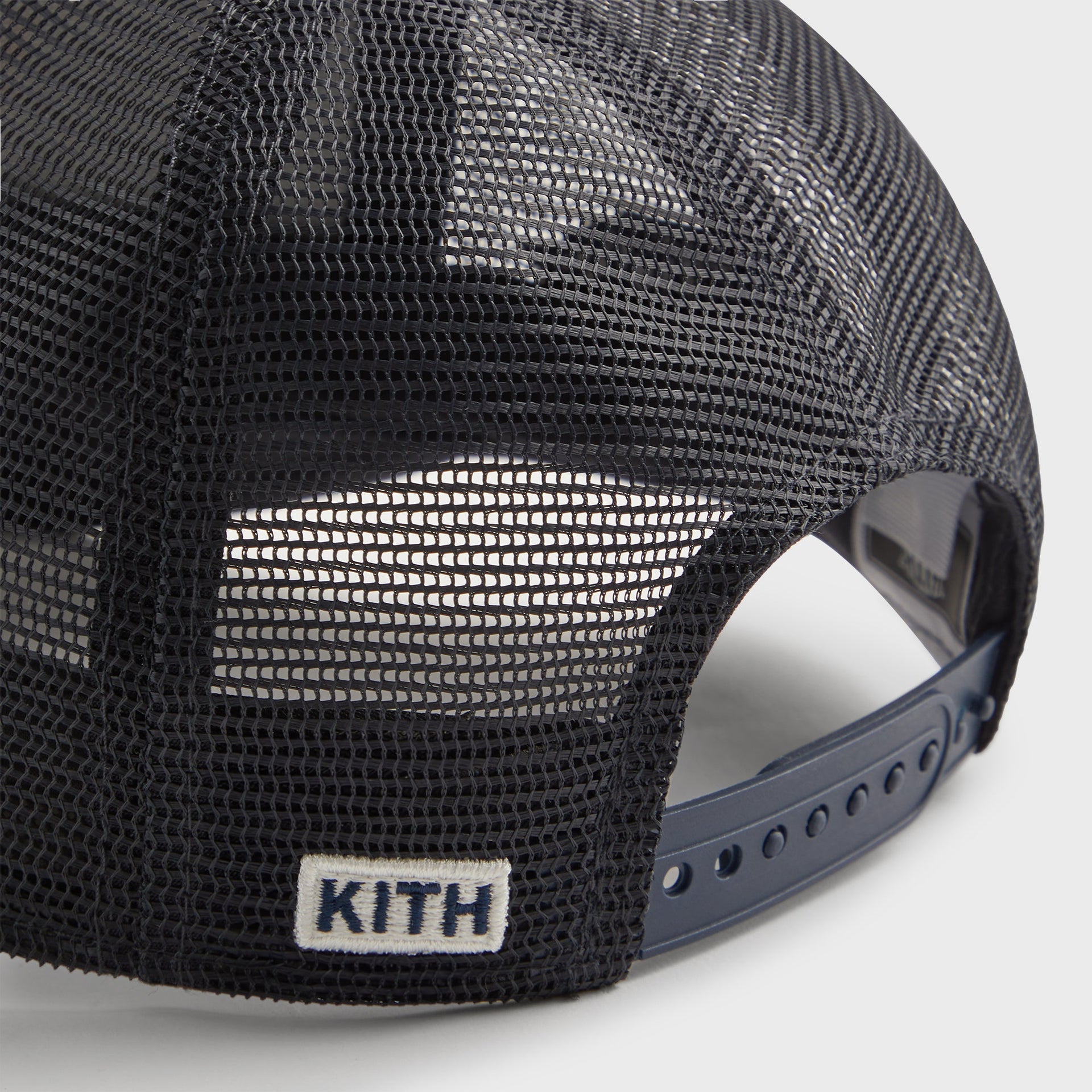Kith & New Era for the New York Knicks 9FORTY A Frame Trucker Hat - Nocturnal