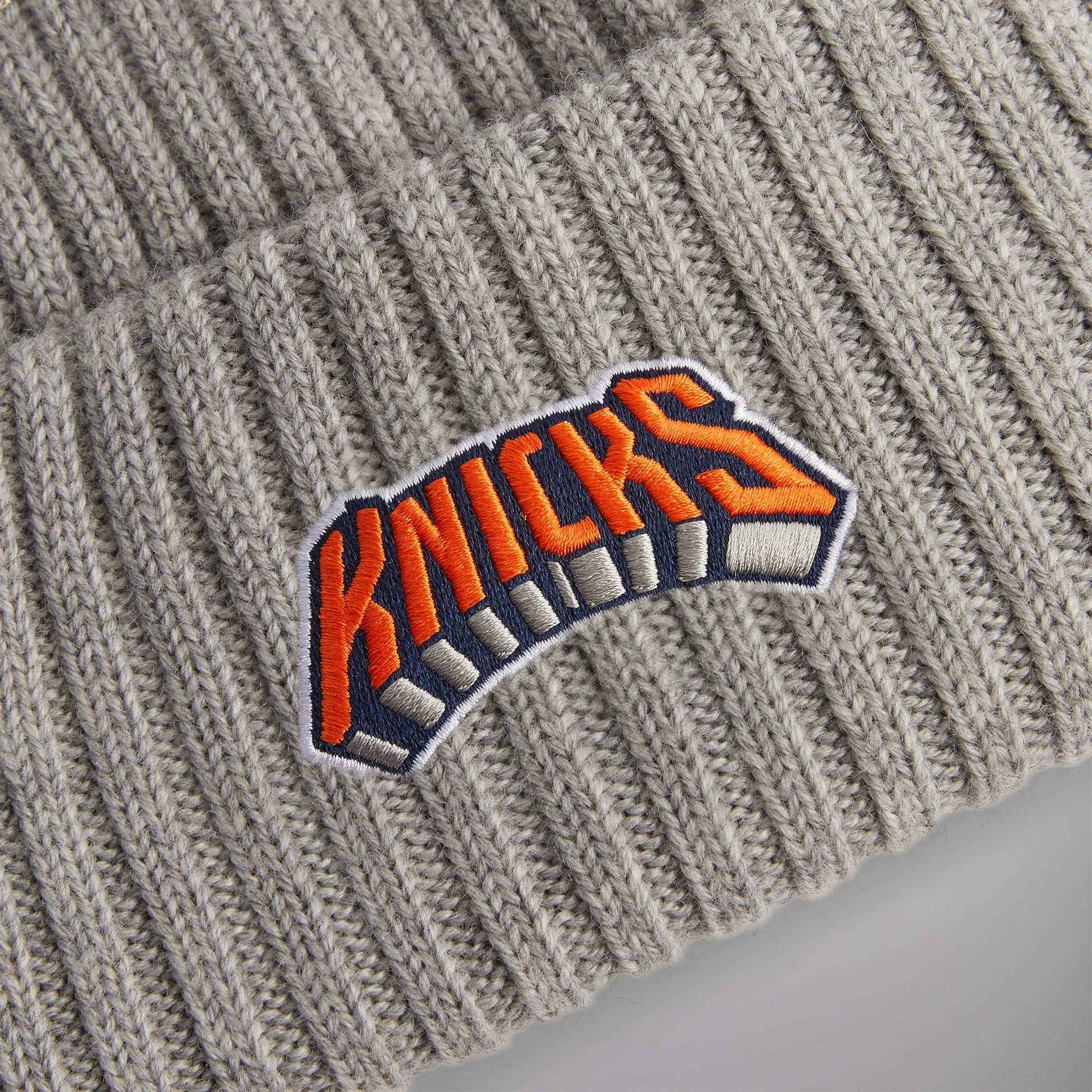 Kith for the New York Knicks Archway Beanie - Light Heather Grey