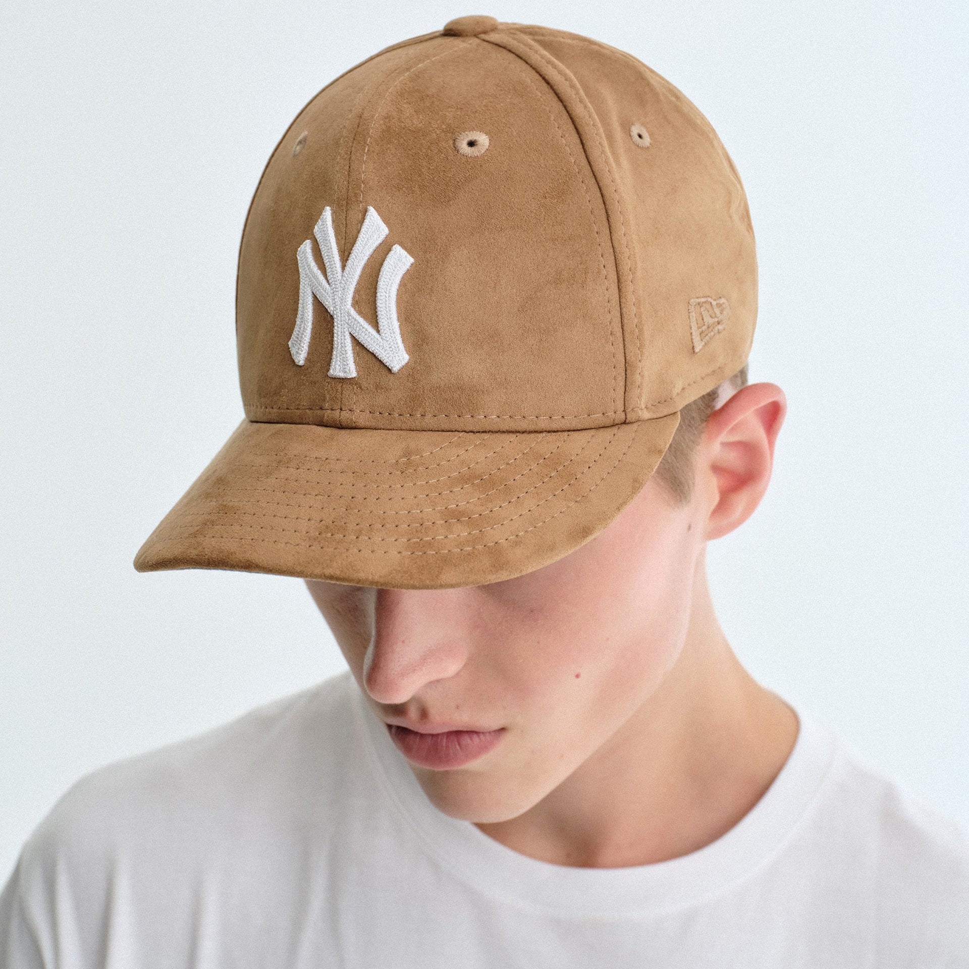 Kith & New Era for the New York Yankees Microsuede 59FIFTY Low Profile Fitted - Mesa