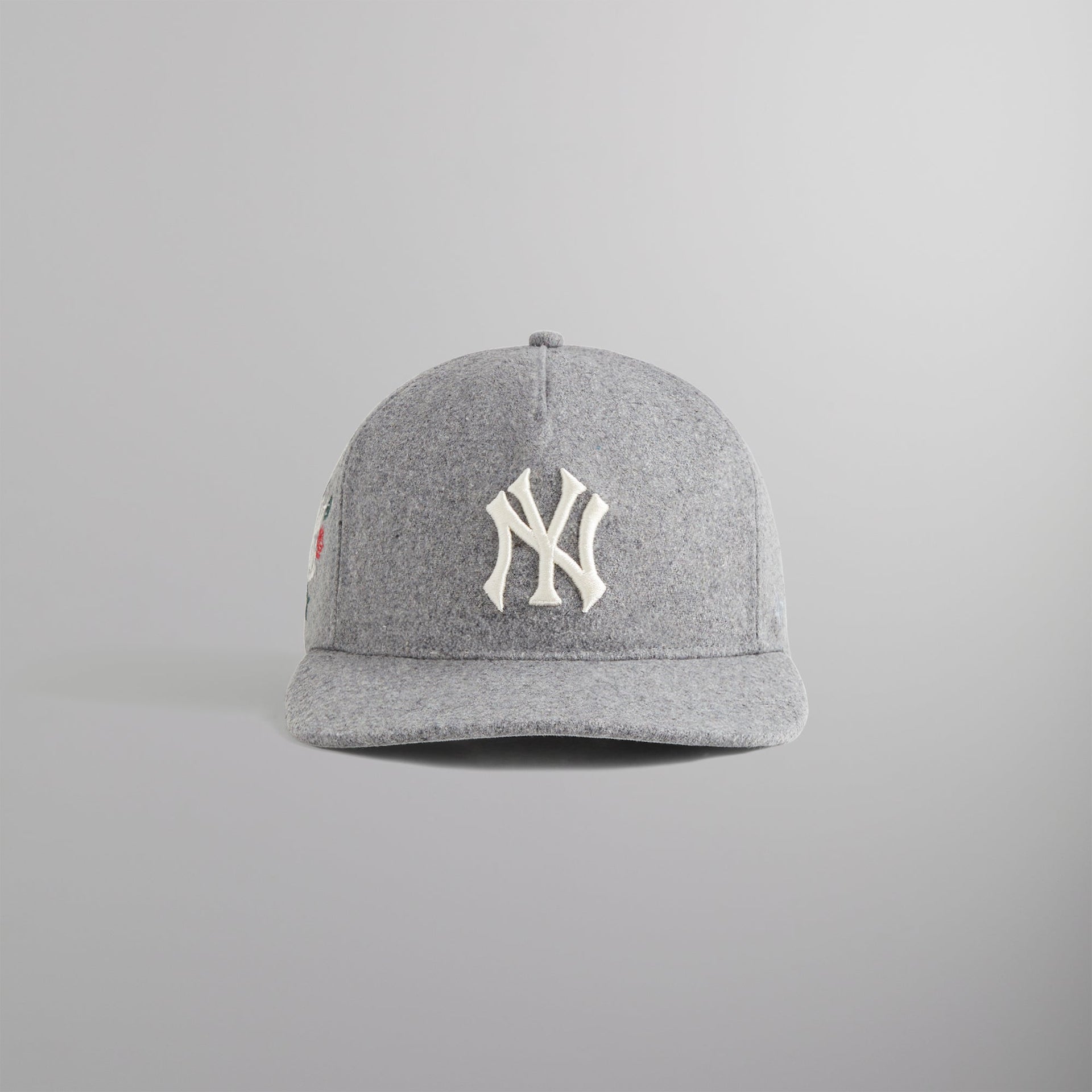 Kith & '47 for the New York Yankees Wool Rose Hitch Snapback - Statue