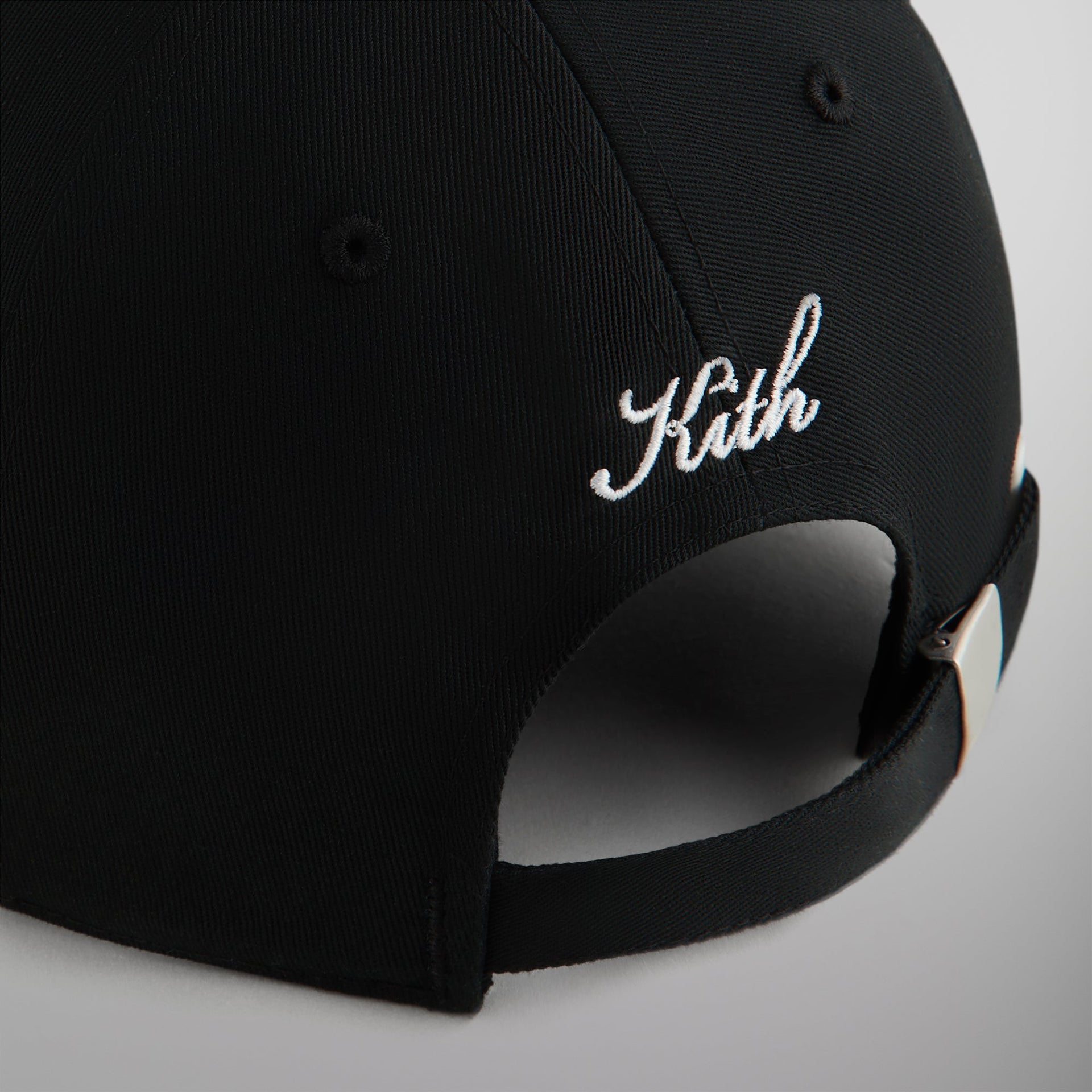 Kith Crochet K Aaron Classic Cap With Suede Brim - Black