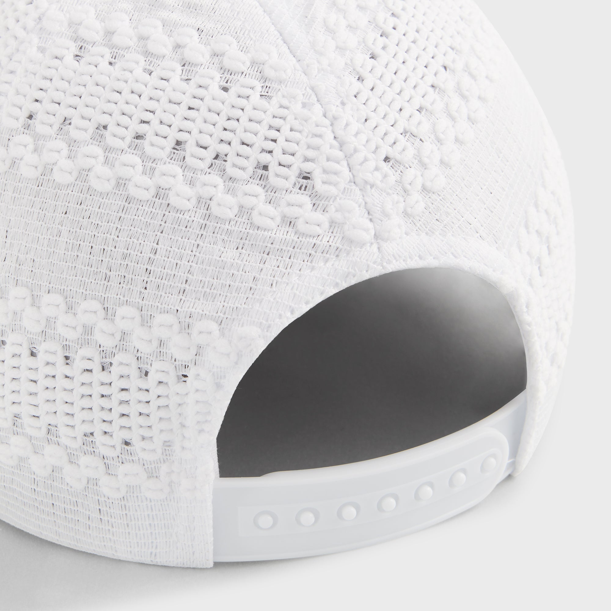 超美品Kith Lace Poly Foam Nolan Trucker Hat Kith Lace Poly Foam Nolan Trucker Hat - White – Kith Canada