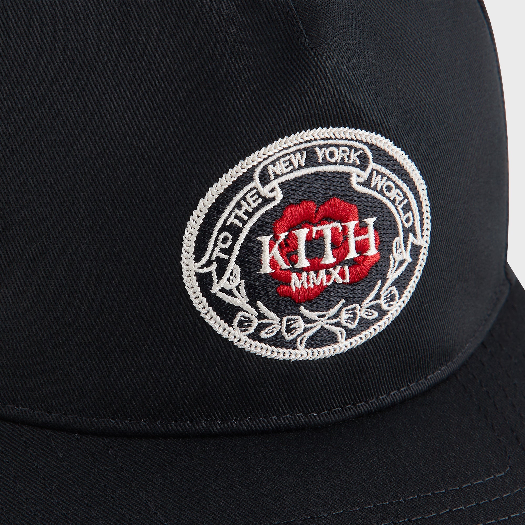 Kith Twill Bay Low Pinch Crown Snapback - Black – Kith Canada