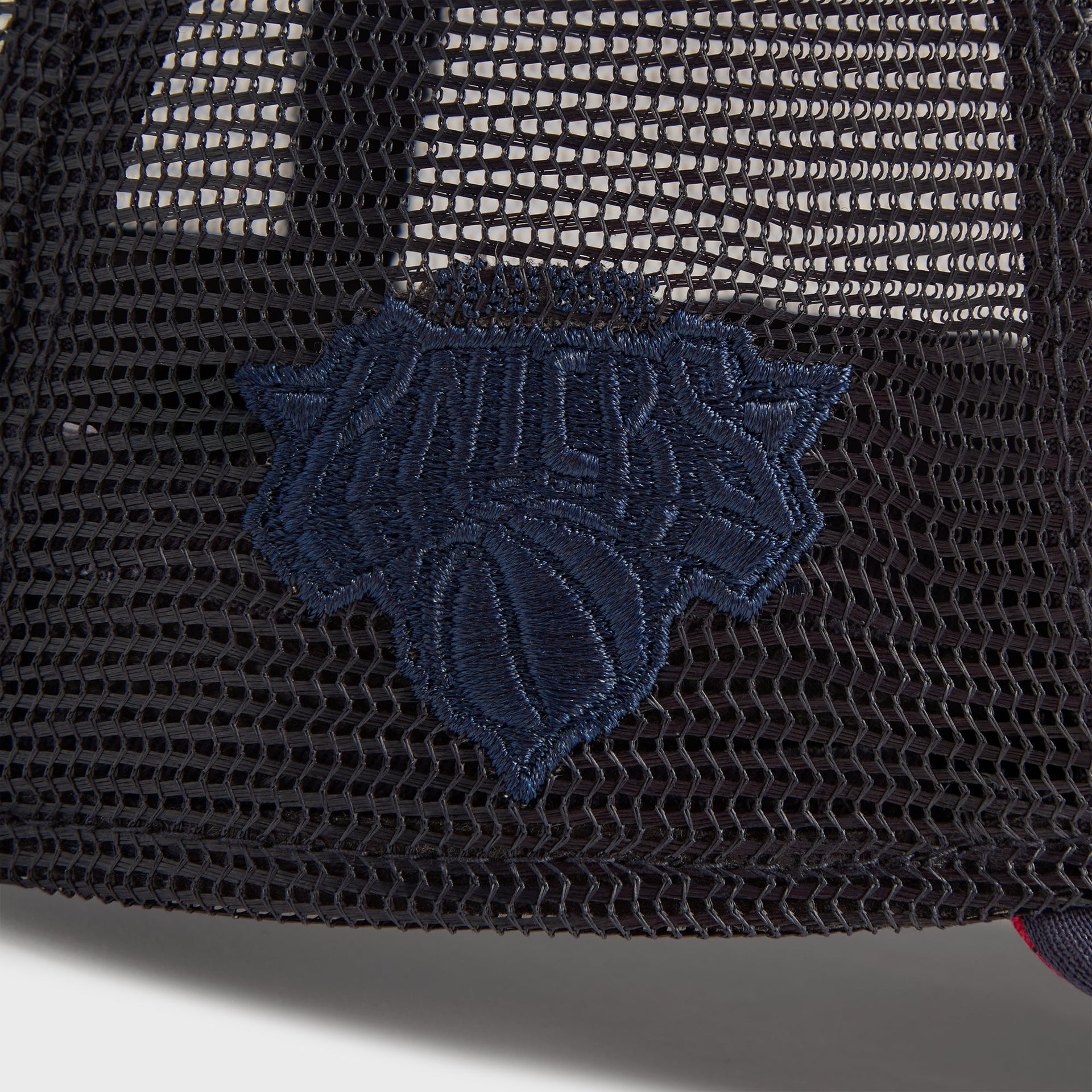 Kith & New Era for the New York Knicks 9FORTY MS Trucker Snapback - Nocturnal