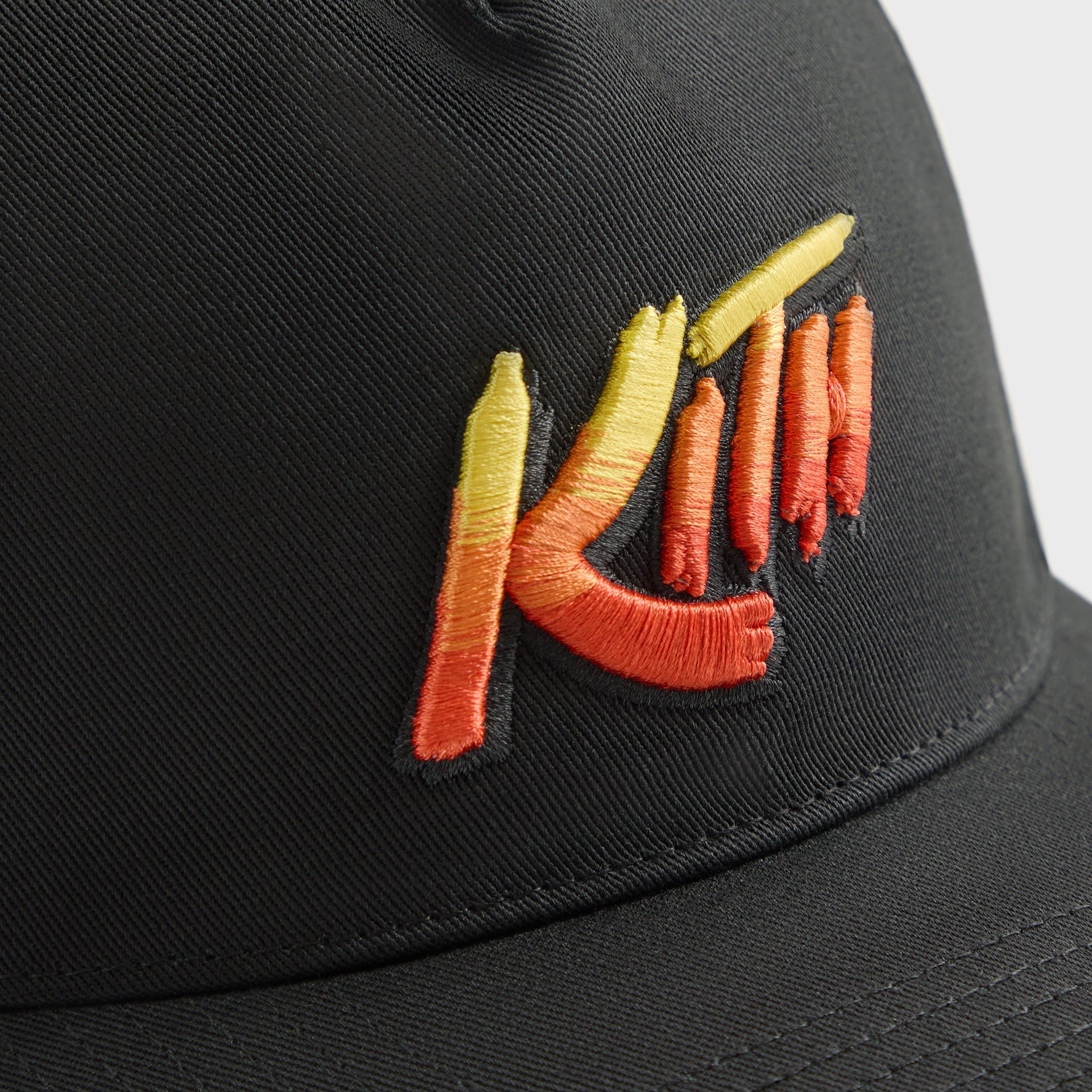 Capcom | Kith for New Era Street Fighter Bay Low Pinch Crown Snapback - Black - PH