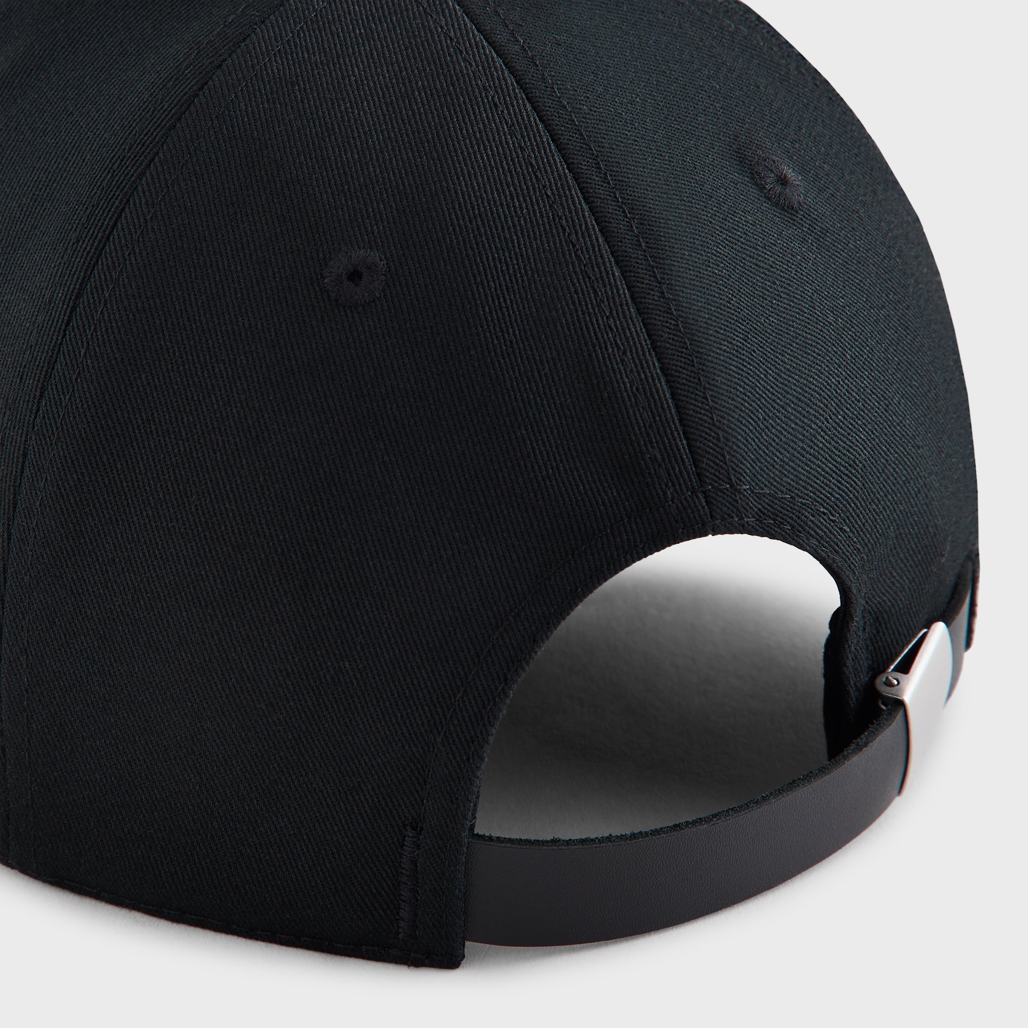 Kith Twill Aaron Classic Cap - Black – Kith Canada