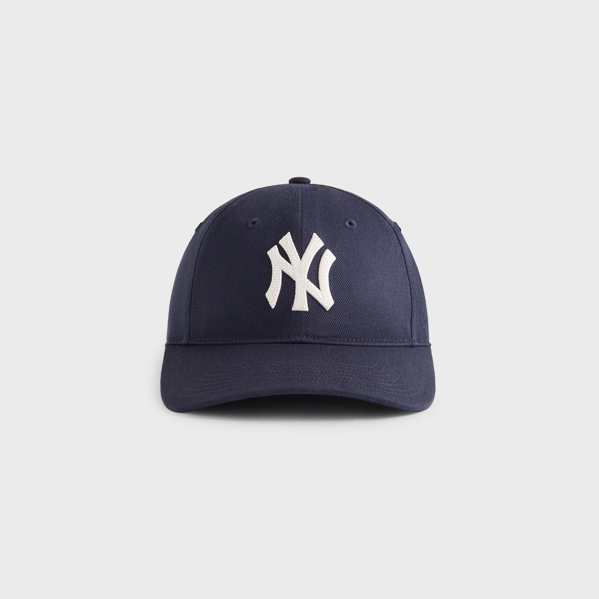 S*様 KITH ベースボールキャップ ホワイト/ネイビー Kith Women Script New York Colorblock Classic Cap - Sandrift