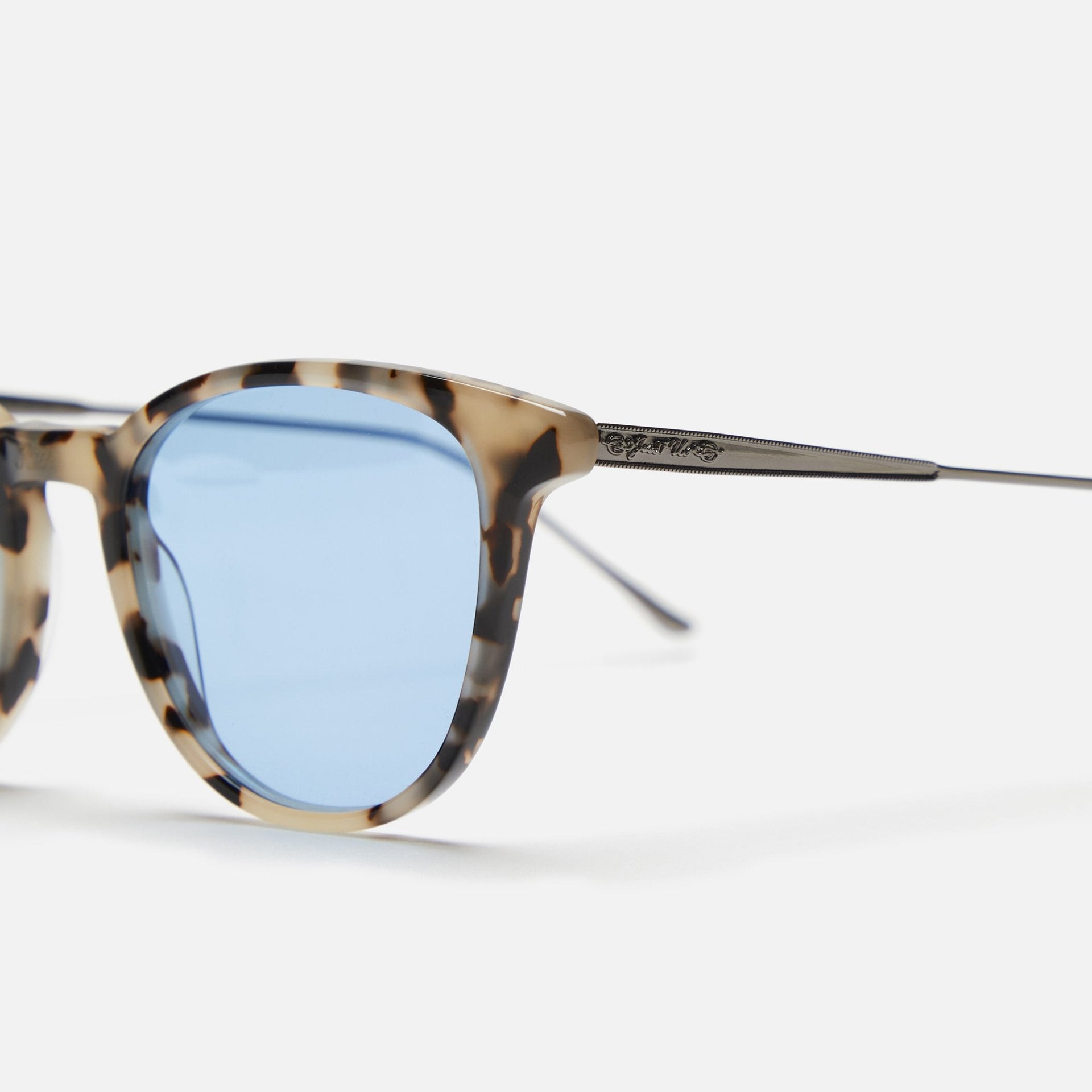 Kith for Modo Georgica Sunglasses - White Tortoise / Gunmetal