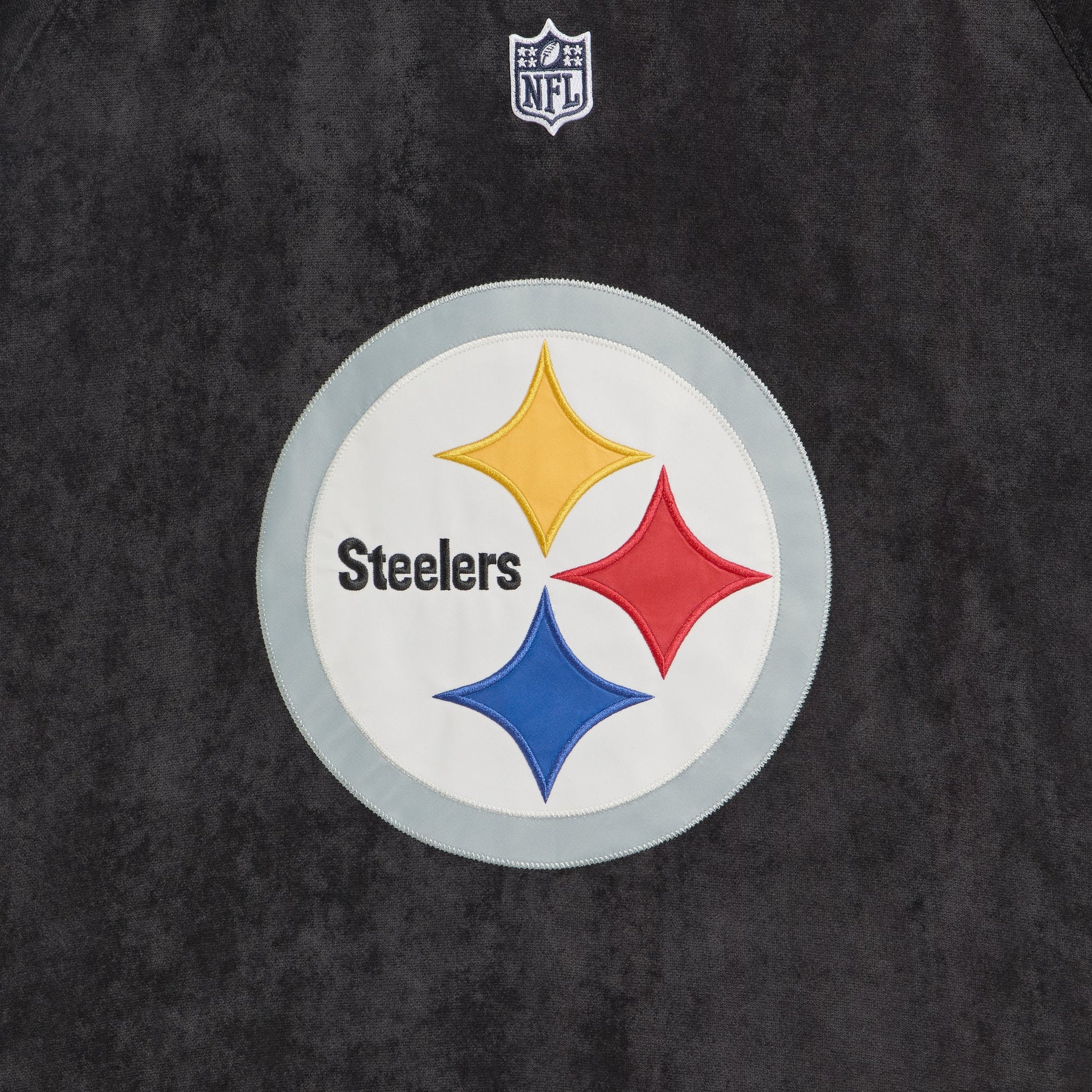 Kith & the NFL for the Pittsburgh Steelers Leon Shirt - Black