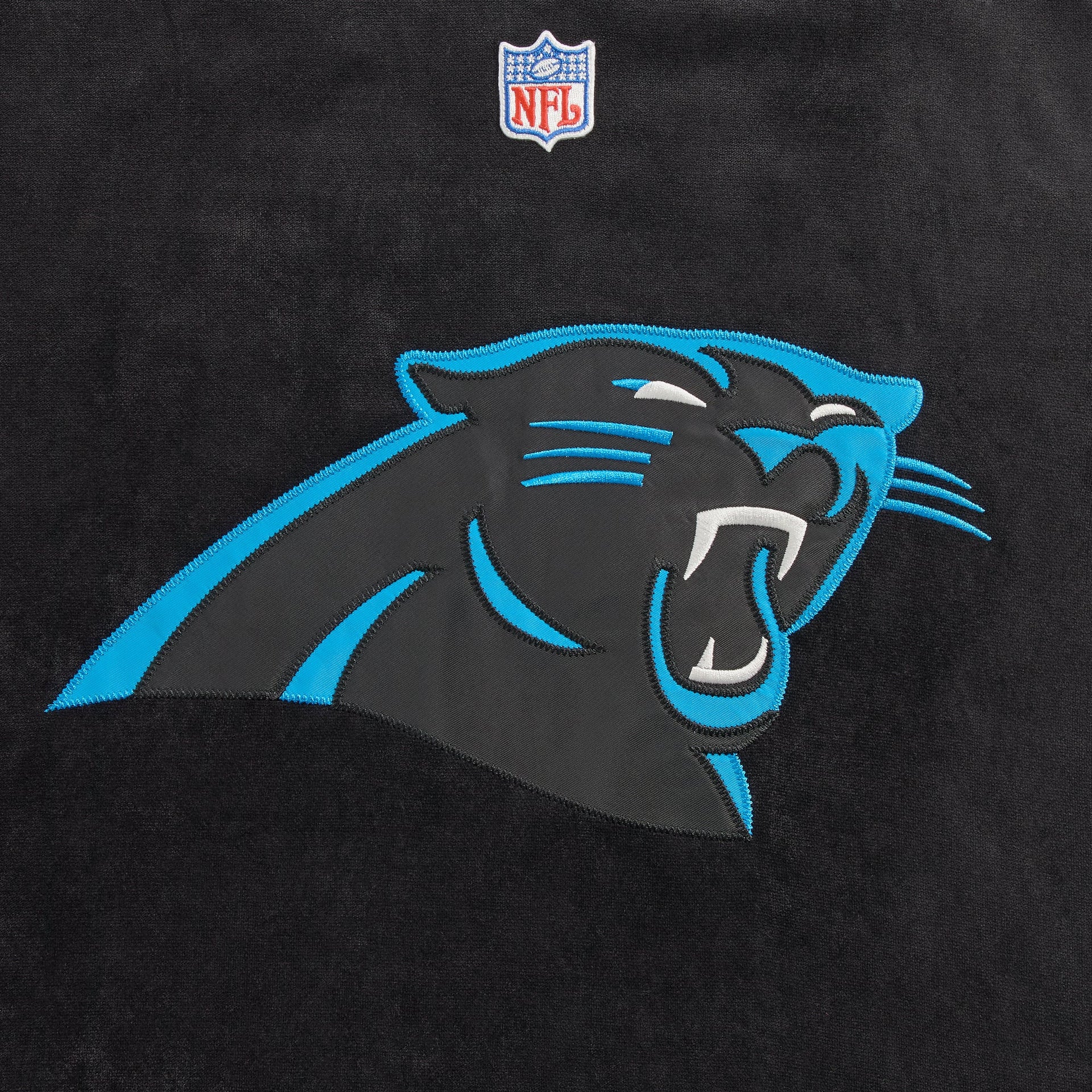 Kith & the NFL for the Carolina Panthers Leon Shirt - Black