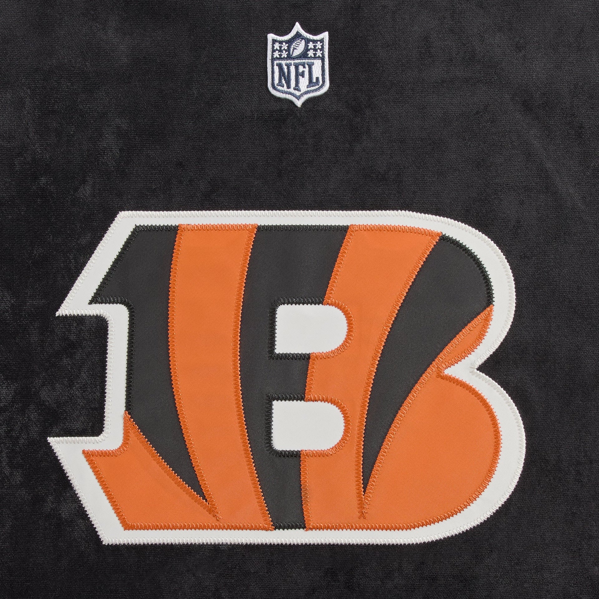 Kith & the NFL for the Cincinnati Bengals Leon Shirt - Black
