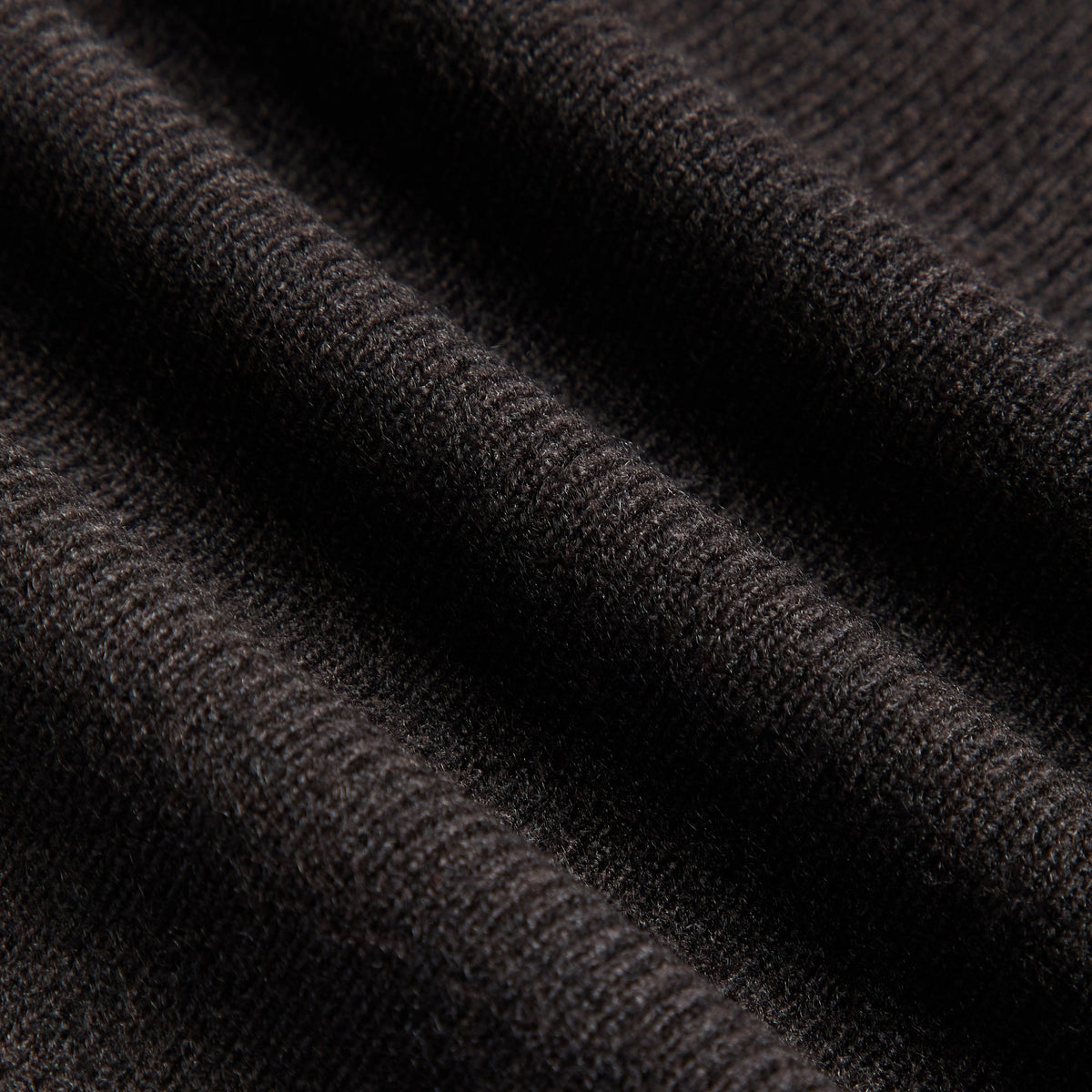 Kith Soft Rib Knit Crossbody Neck Warmer - Black
