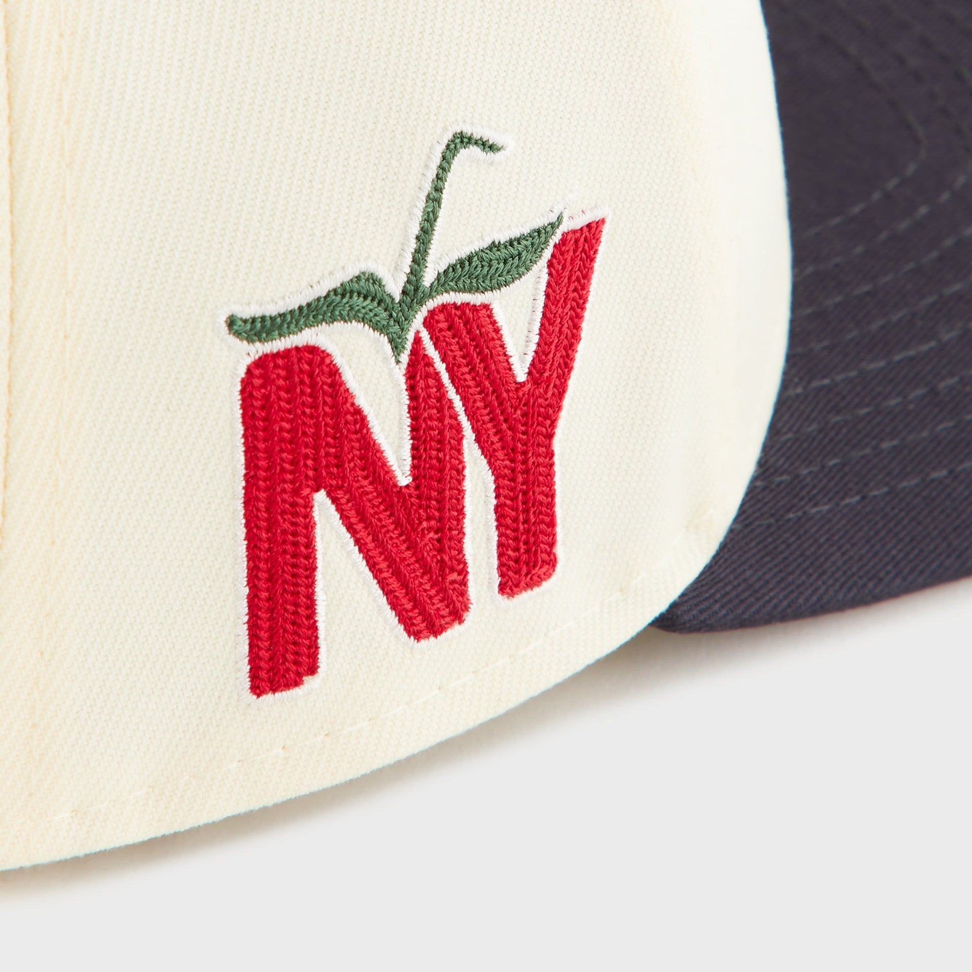 Kith Women & New Era for the New York Yankees 9FORTY Snapback - Sandrift - PH
