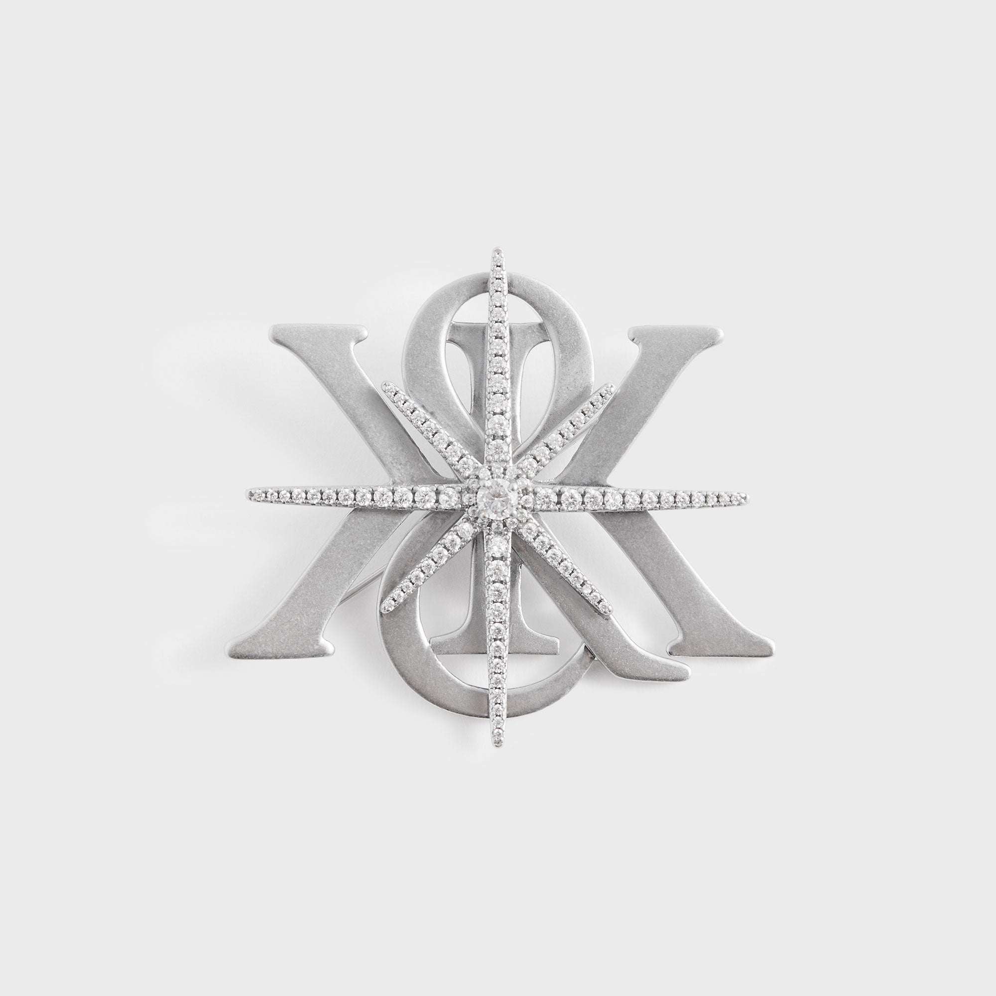 Lisa for Kith Women Crest Brooch　ブローチ Lisa for Kith Women Crest Brooch - Silver – Kith Canada