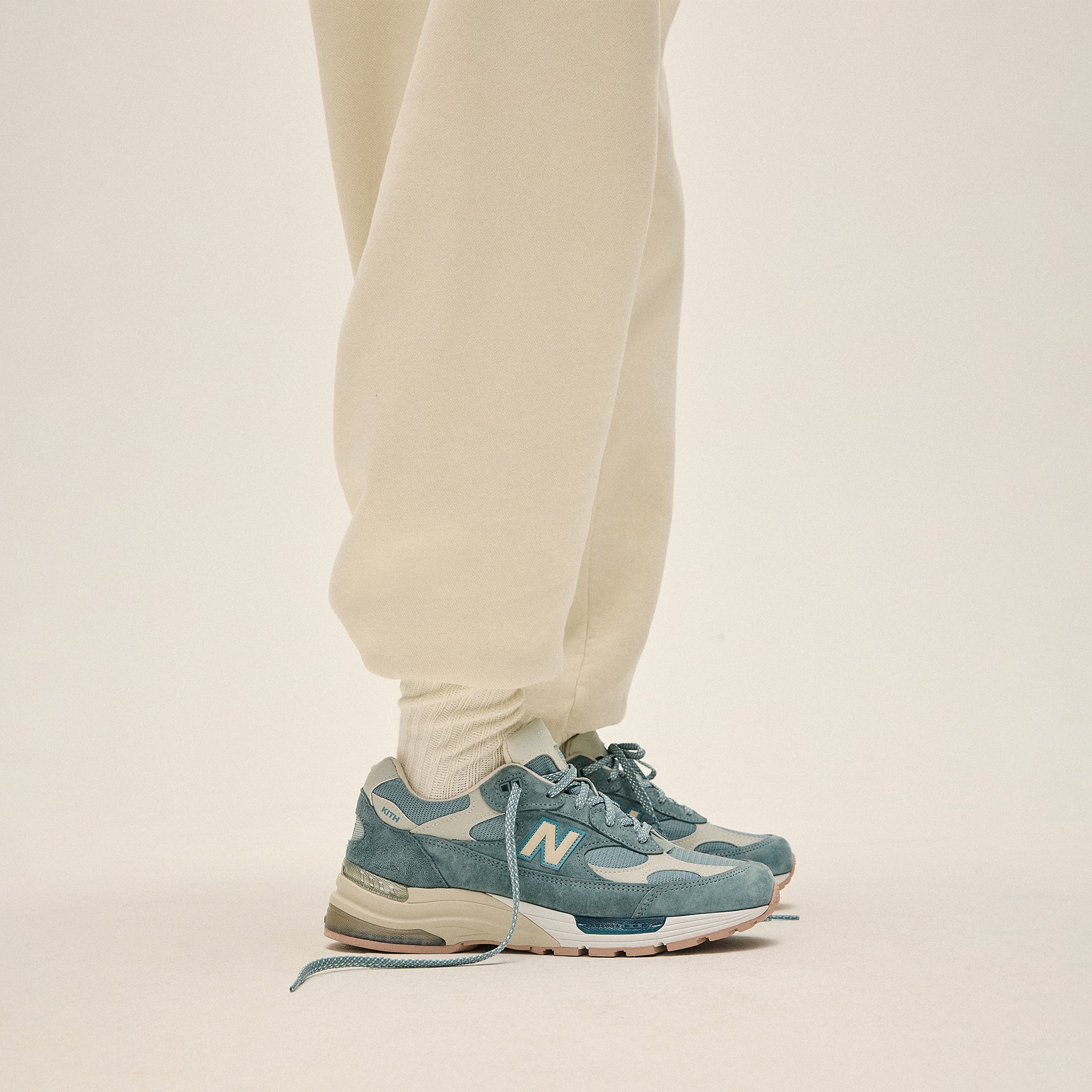 Kith & New Balance Made in USA 992 - Aegean Blue / Shadow Gray PH