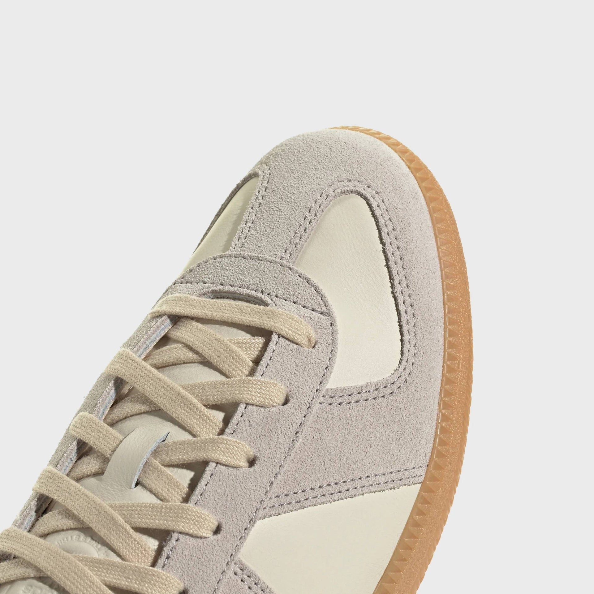 adidas BW Army - Chalk White / Clear Granite / Gum