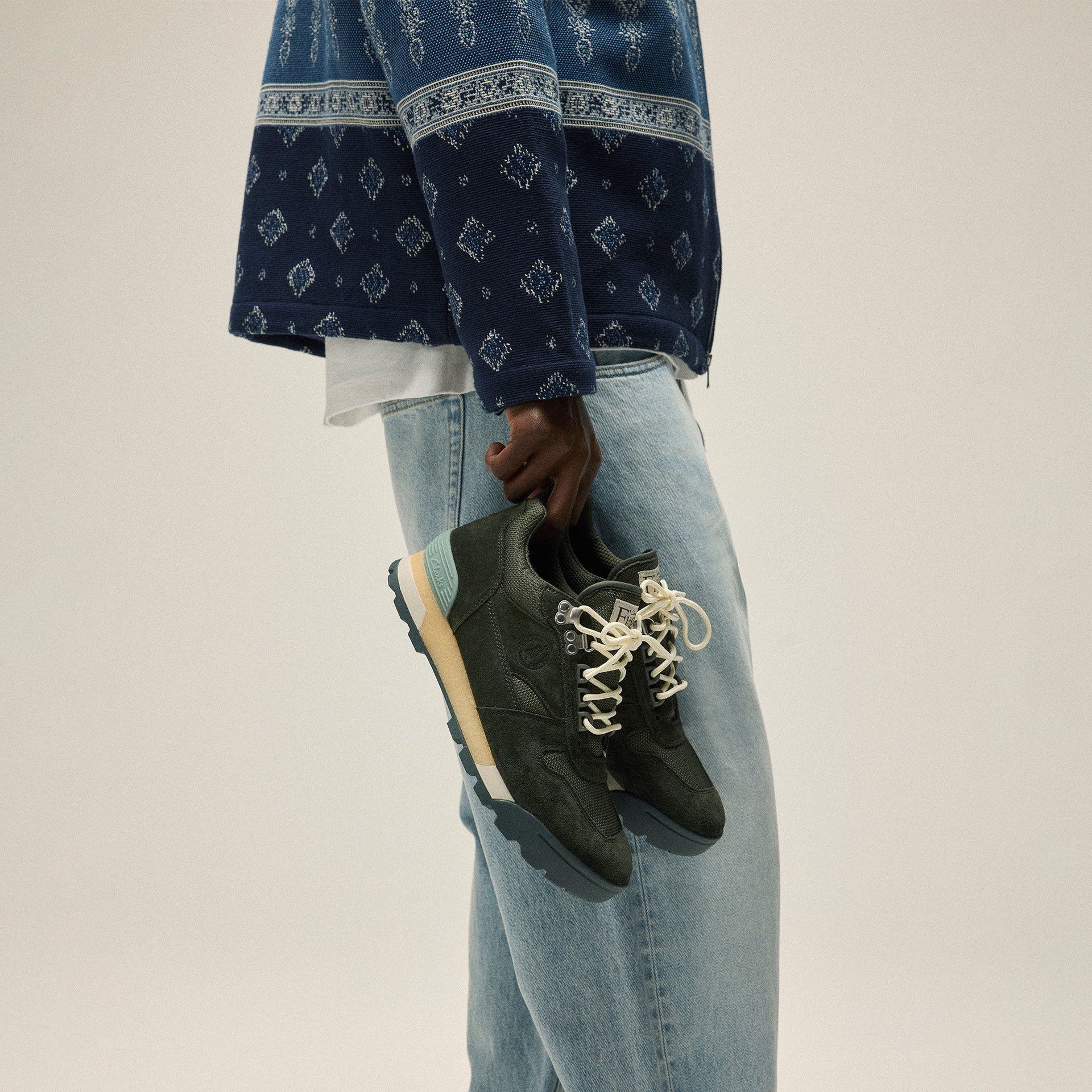 8th St by Ronnie Fieg for Clarks Originals Laddow - Dark Olive Combi