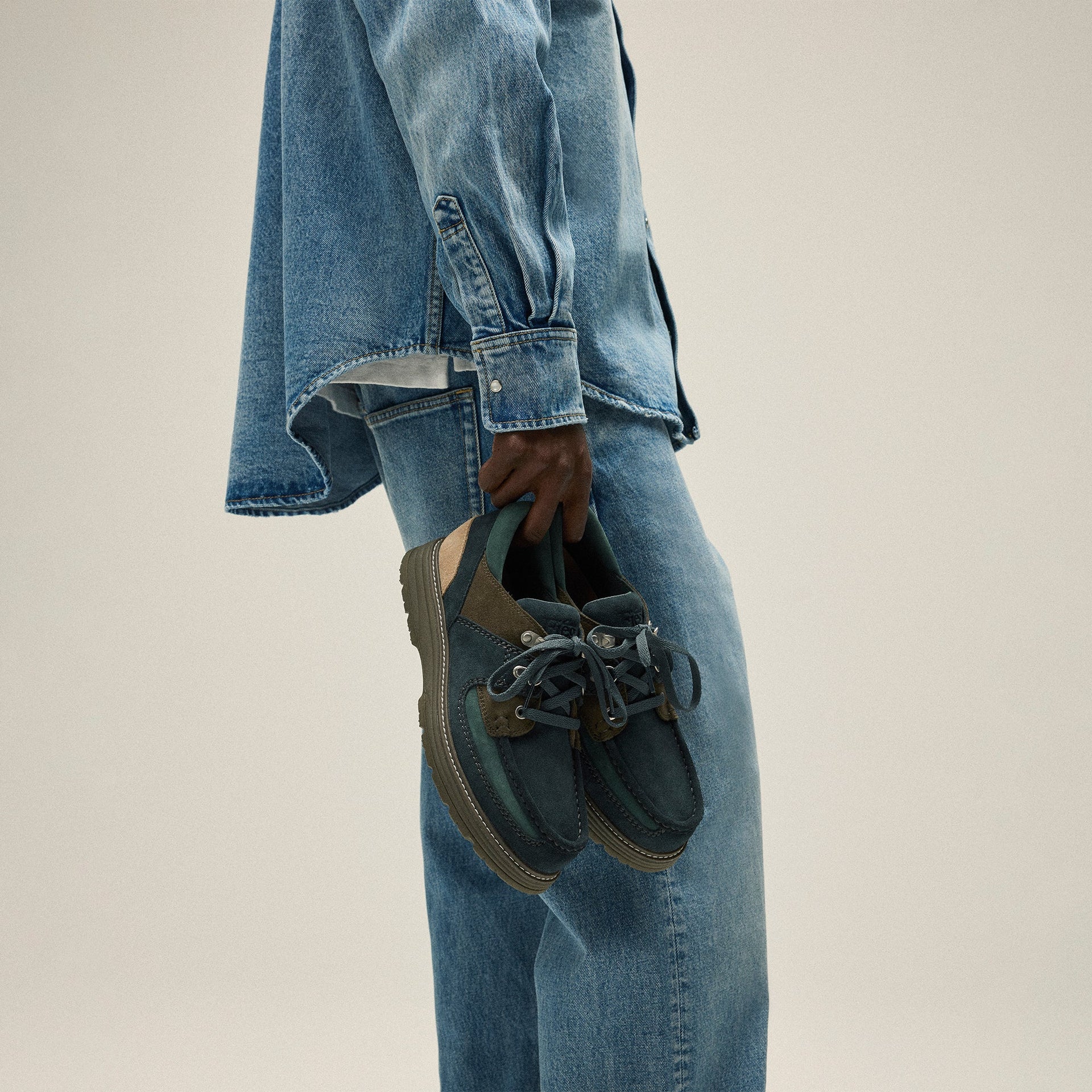 8th St by Ronnie Fieg for Clarks Originals Sunderland - Dark Teal Combi