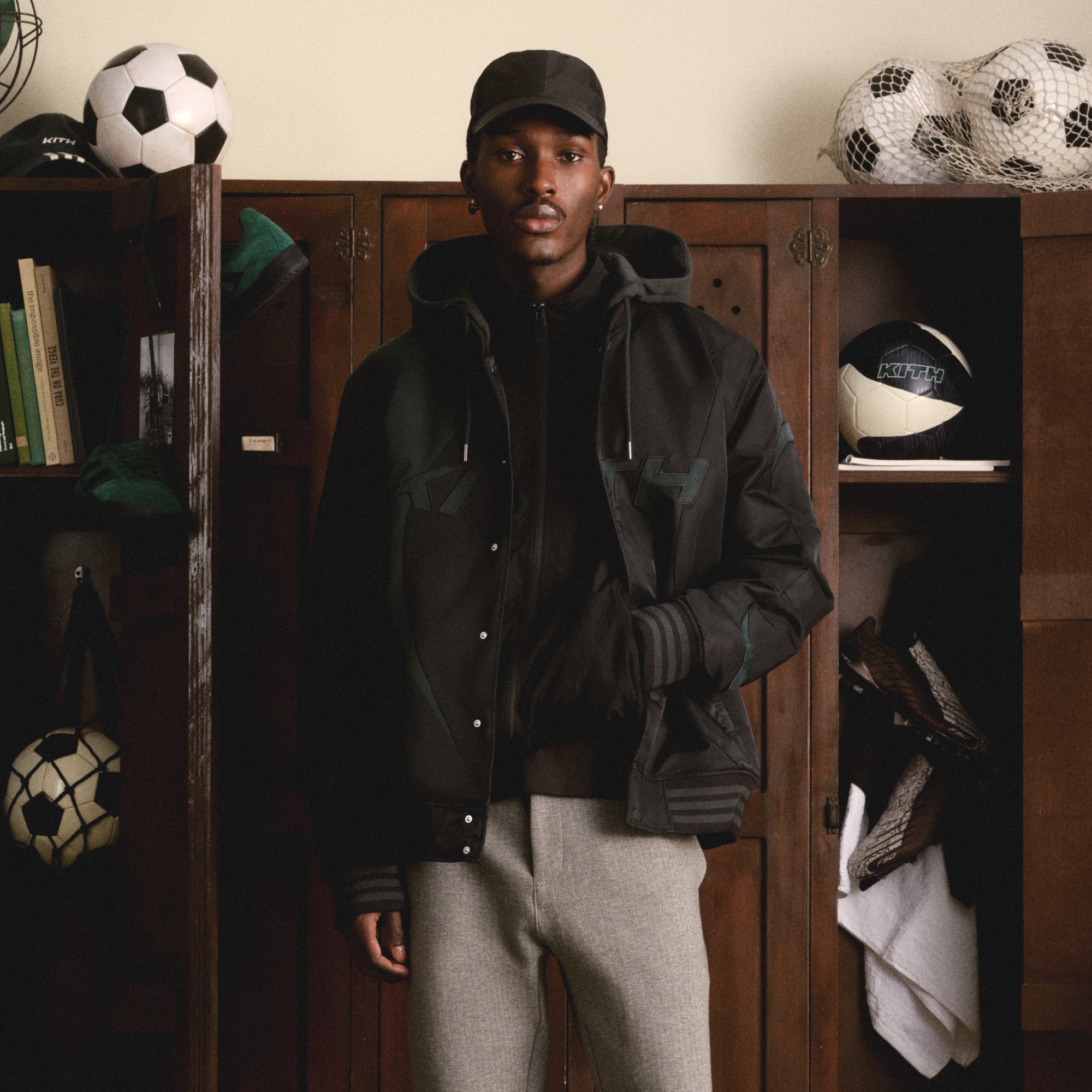 帽子 KITH SCARFACE 1983 Kith for Scarface Twill Tonal Aaron Cap - Black