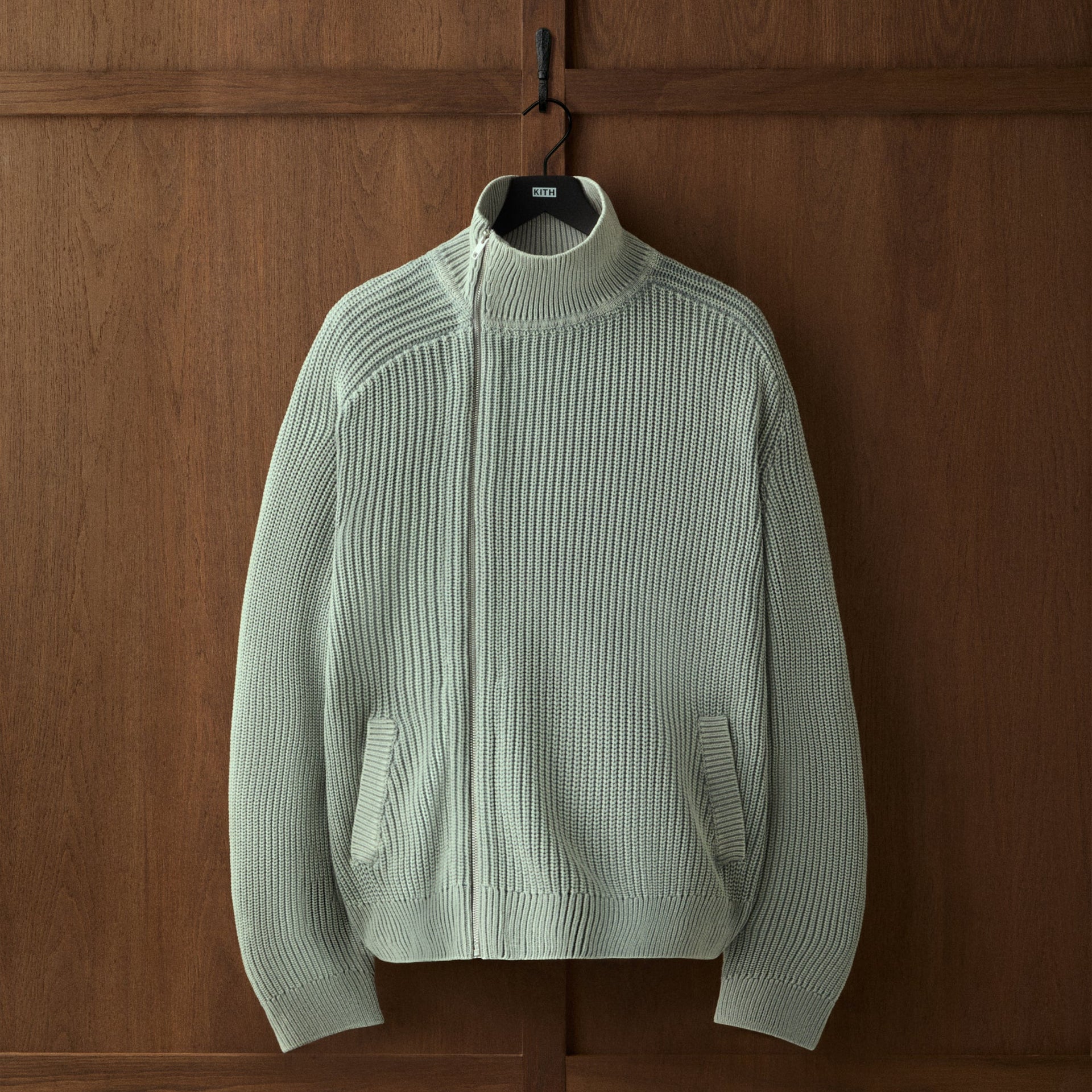 gid://shopify/MediaImage/46753815757076