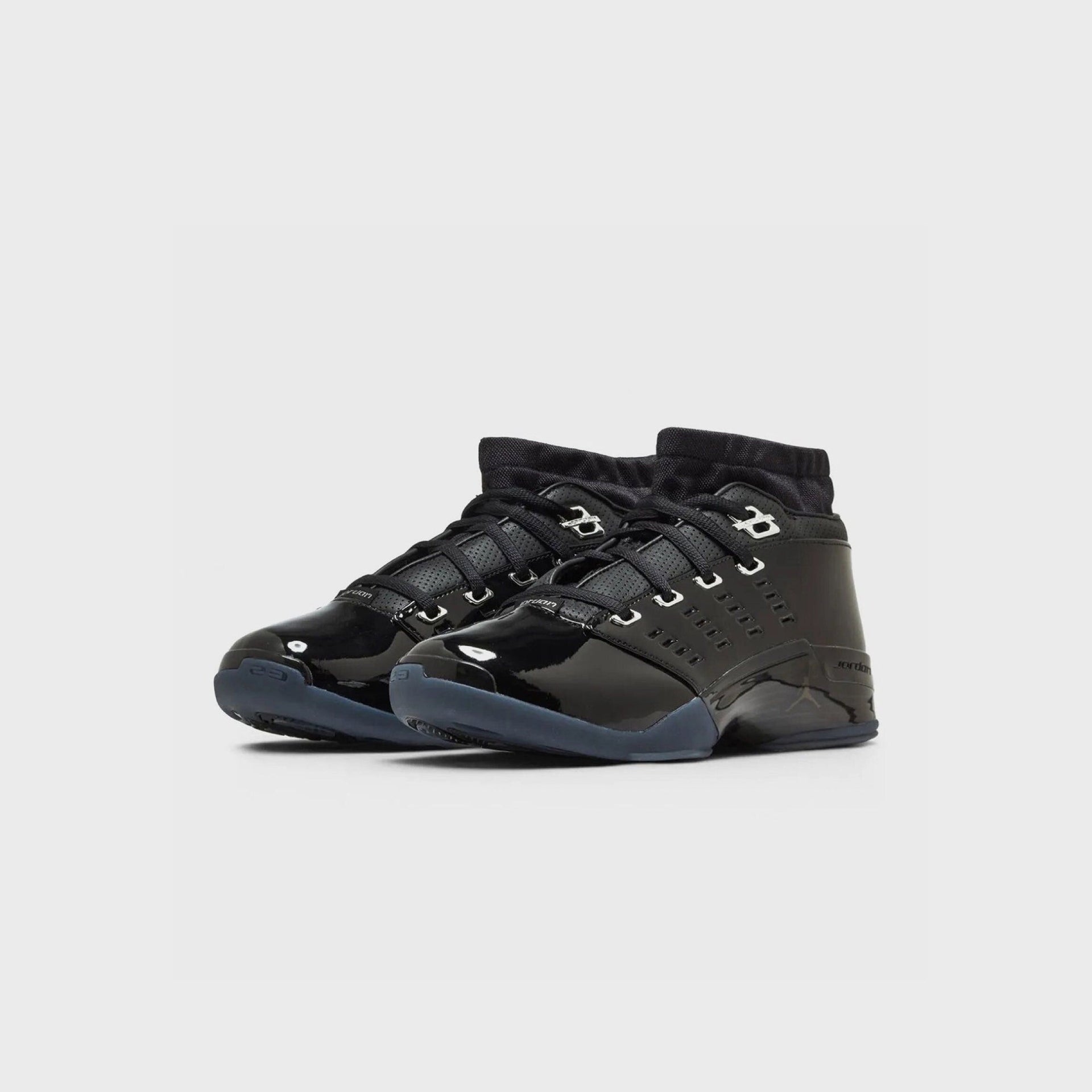 Jordan Air Jordan 17 Low - Black / Black / Metallic Silver