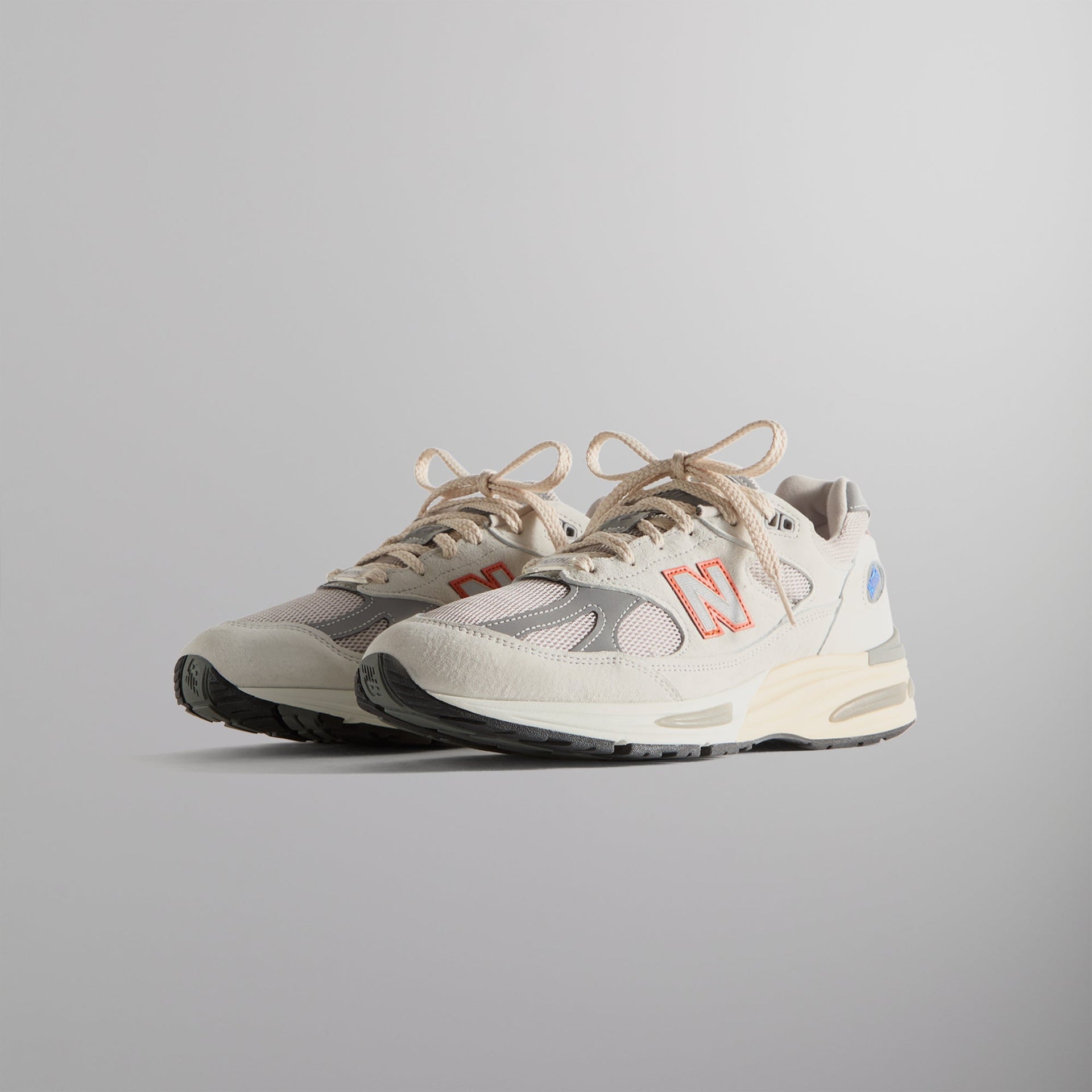 Kith & New Balance Madison Square Garden Made in UK 991V2 - Antarctica / Beige / Castlerock