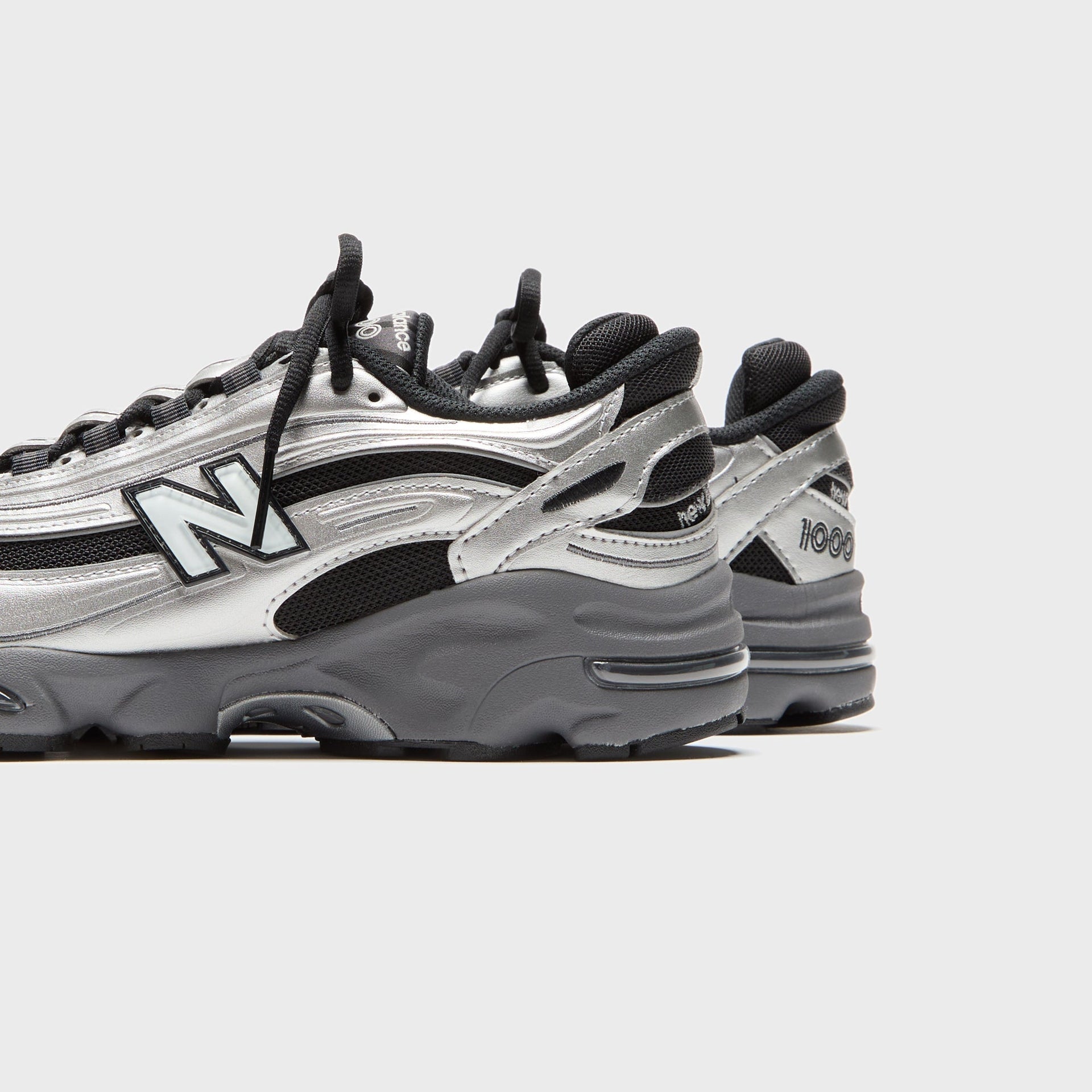 New Balance M1000 - Silver Metallic