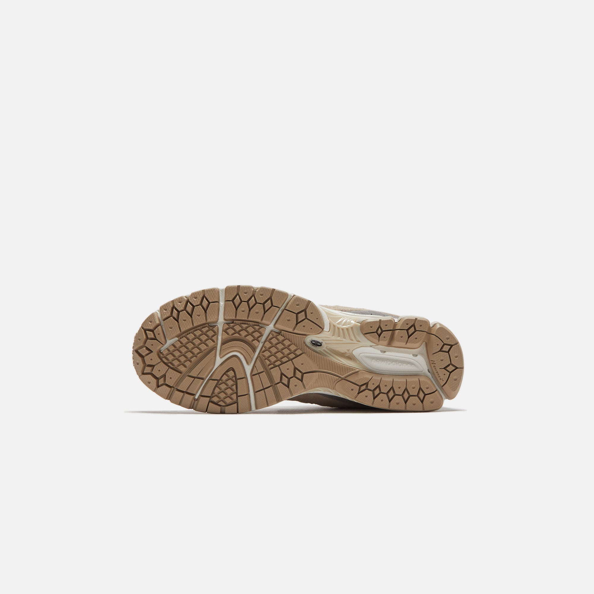 New Balance 2002R - Driftwood – Kith Canada