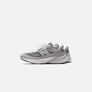 New Balance WMNS Made in US 990v6 - Grey