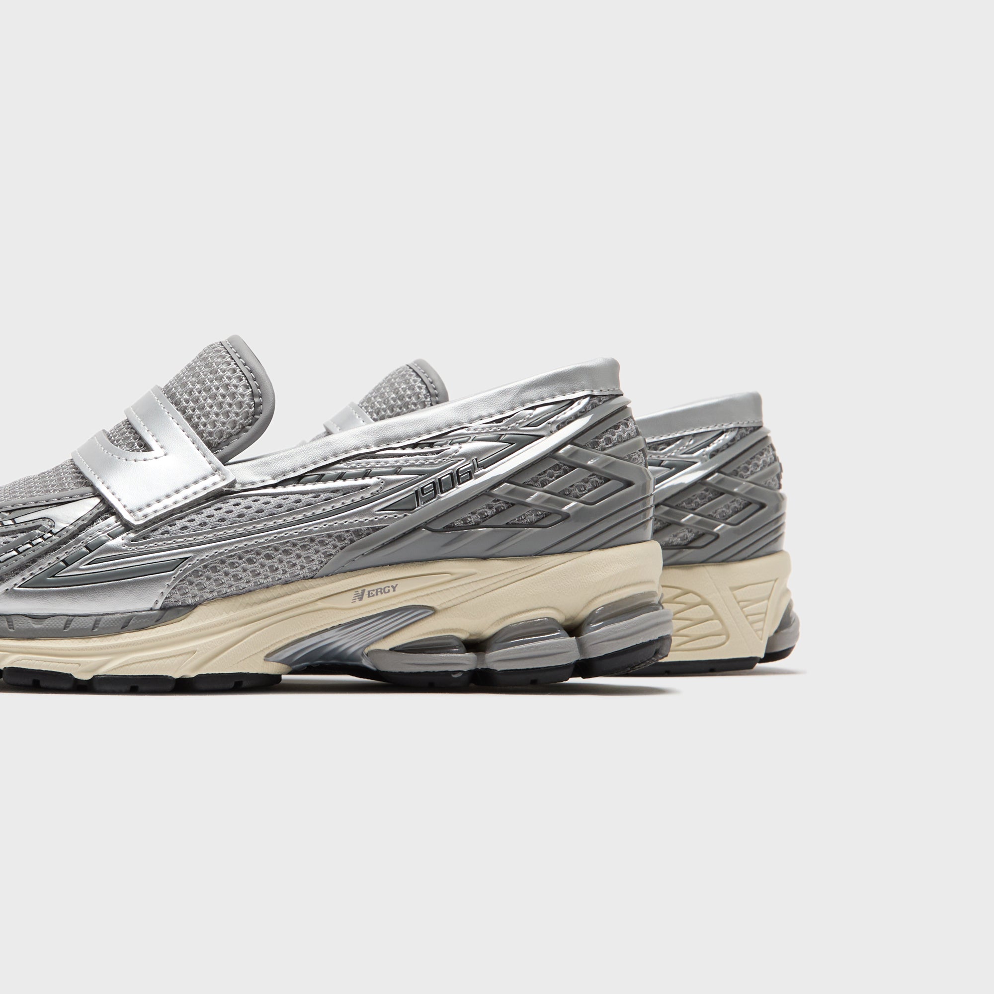 New Balance 1906 Loafer - Silver / Grey / Turtledove – Kith Canada