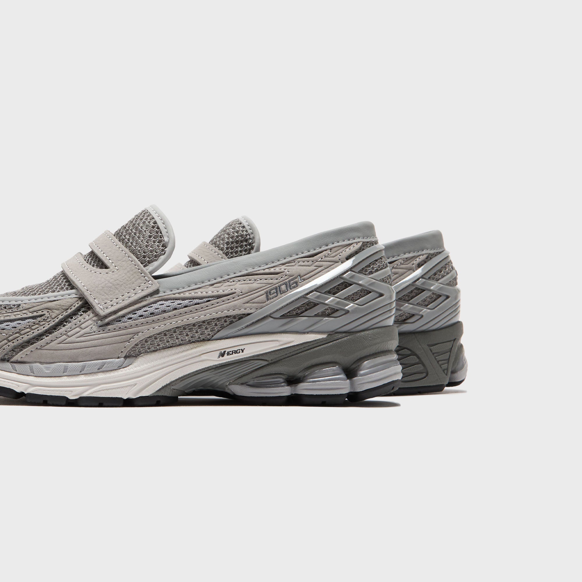 New Balance 1906 Loafer - Grey – Kith Canada