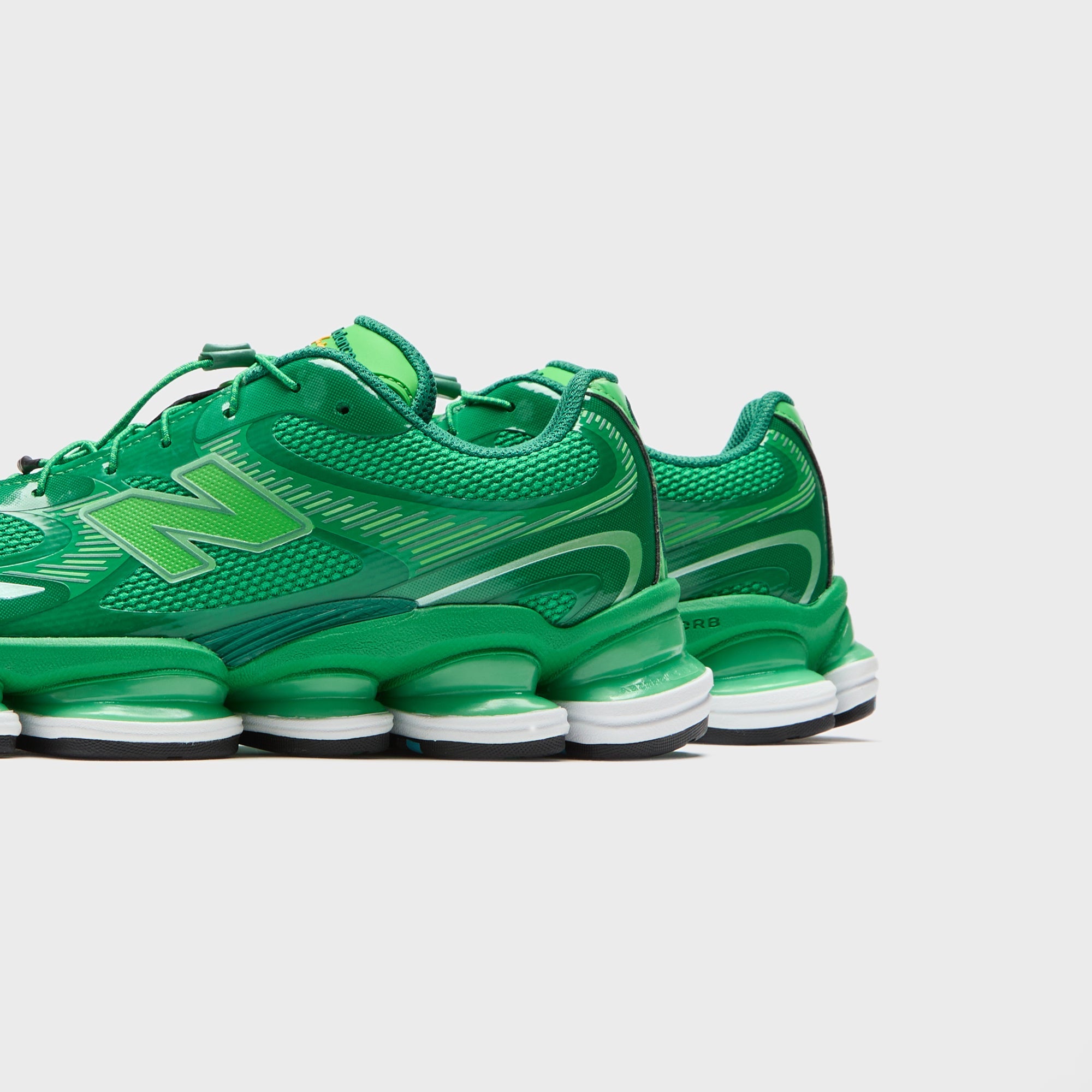 プルマモア New Balance x Amine ABZORB 2000 Biblioteca - Green / Yellow