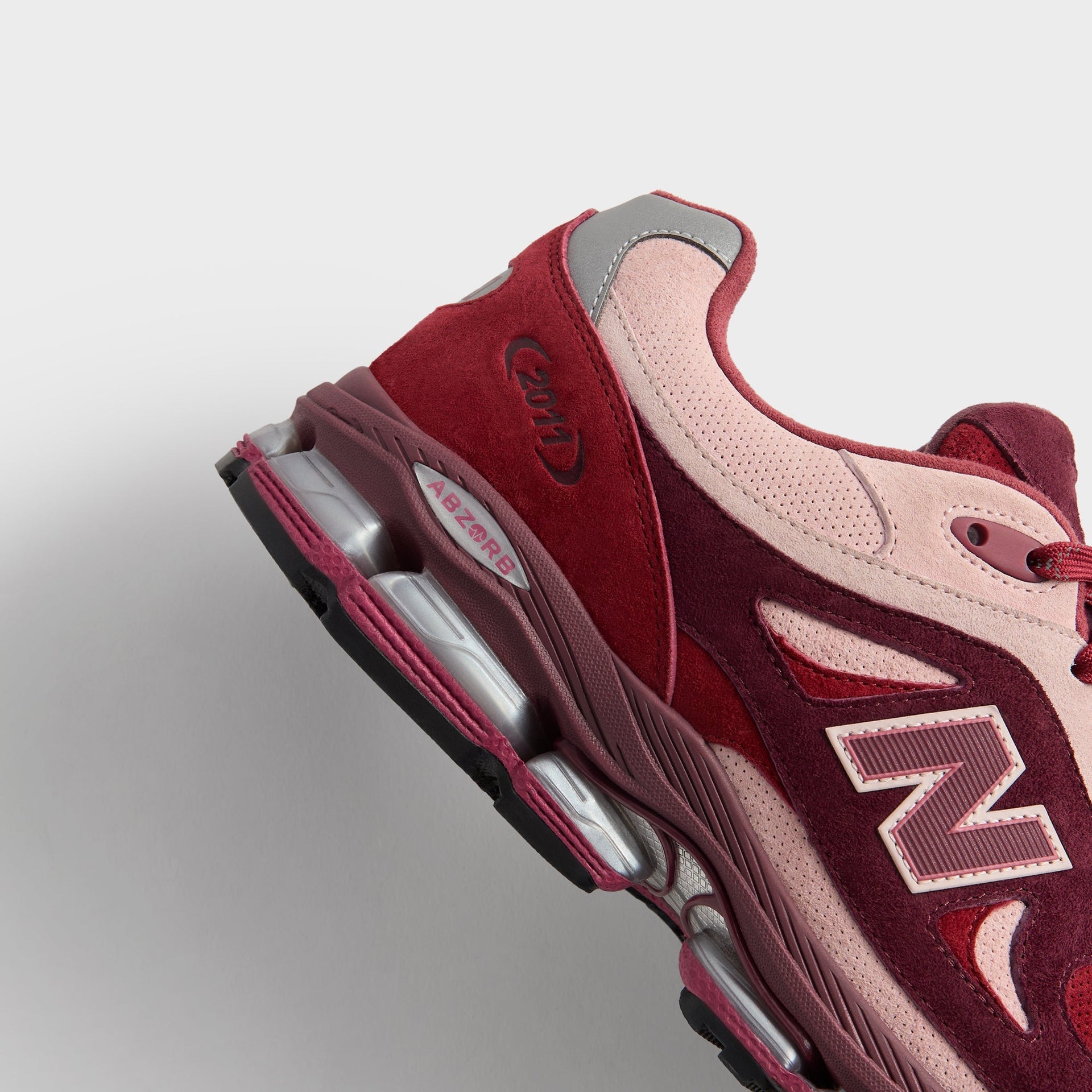 Ronnie Fieg & New Balance 2011 - Chocolate Truffle / Sepia Rose - PH