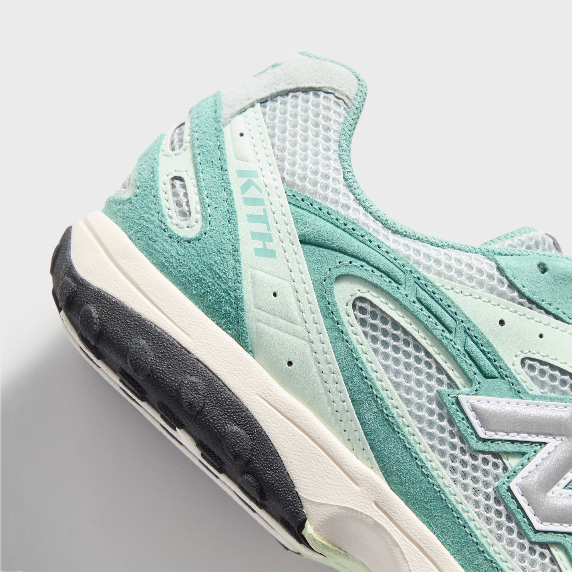 Kith & New Balance 204L - Bluebell – Kith Canada