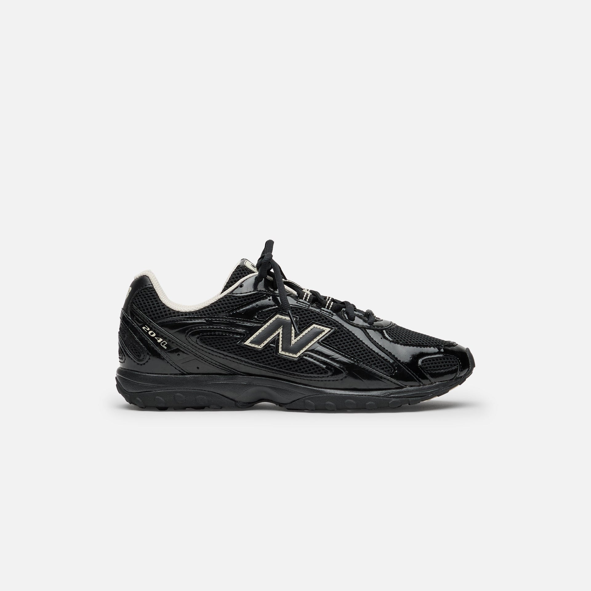 New Balance 204L - Black / Timberwolf