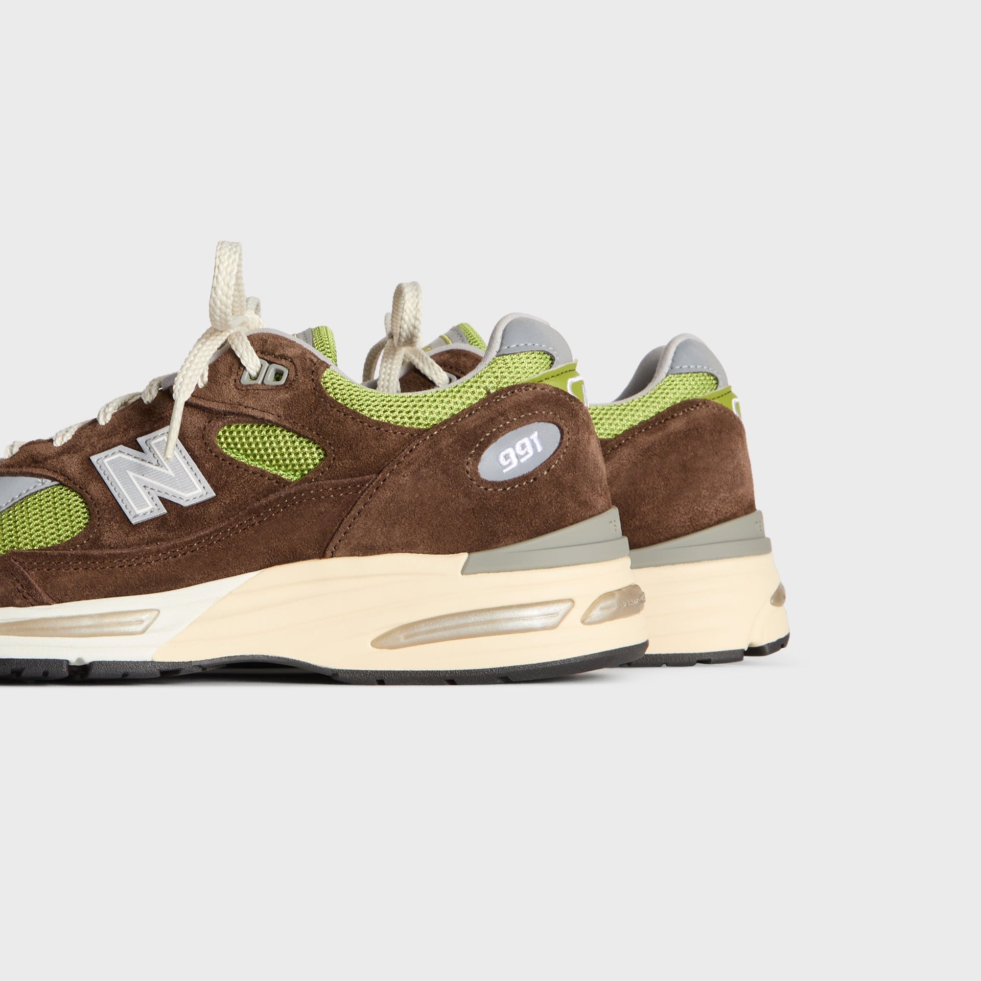 Kith & Daniëlle Cathari | New Balance Made in UK 991V2 "Reverse" - Chocolate Brown / Pistachio - PH