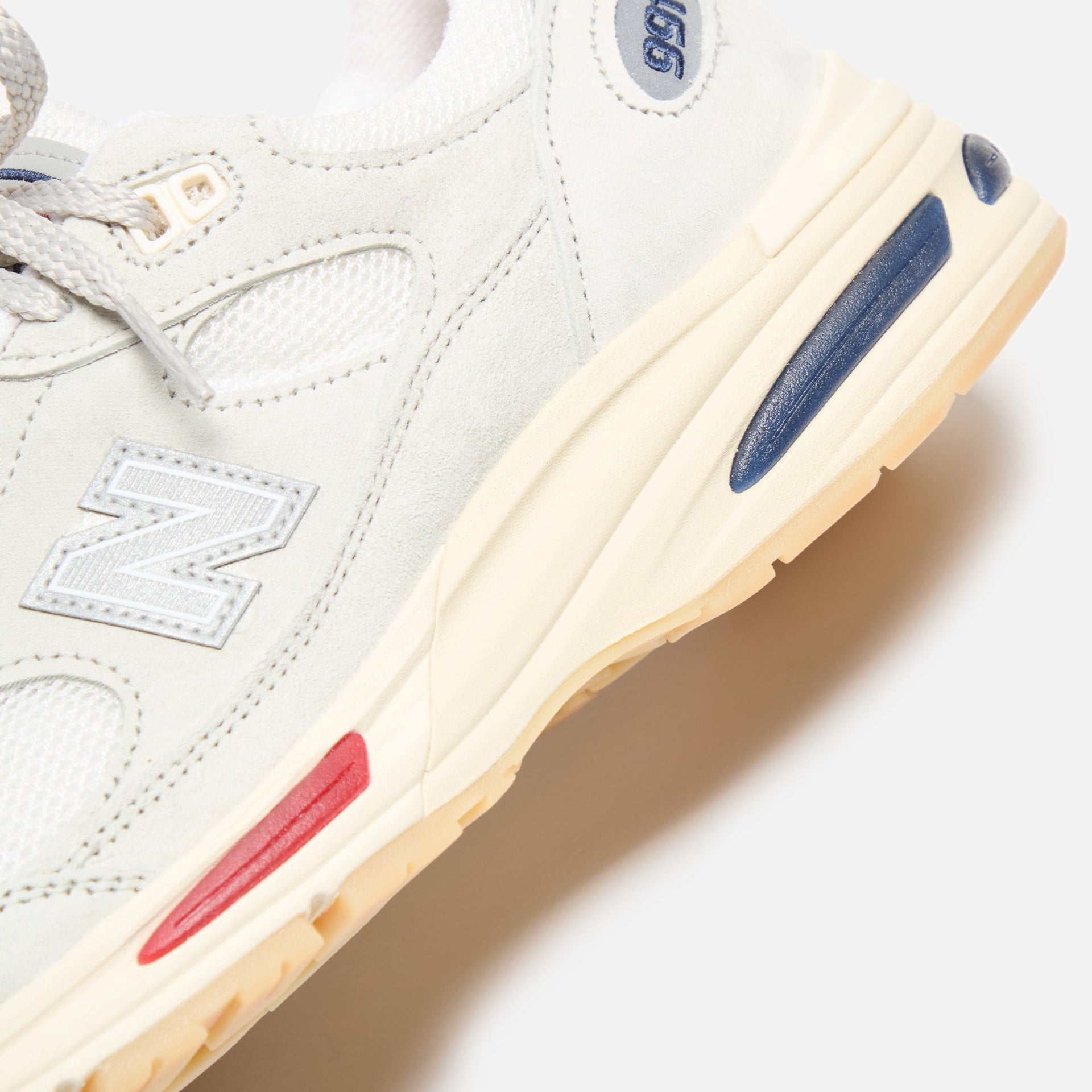 New Balance MADE in UK 991v2 - Off White