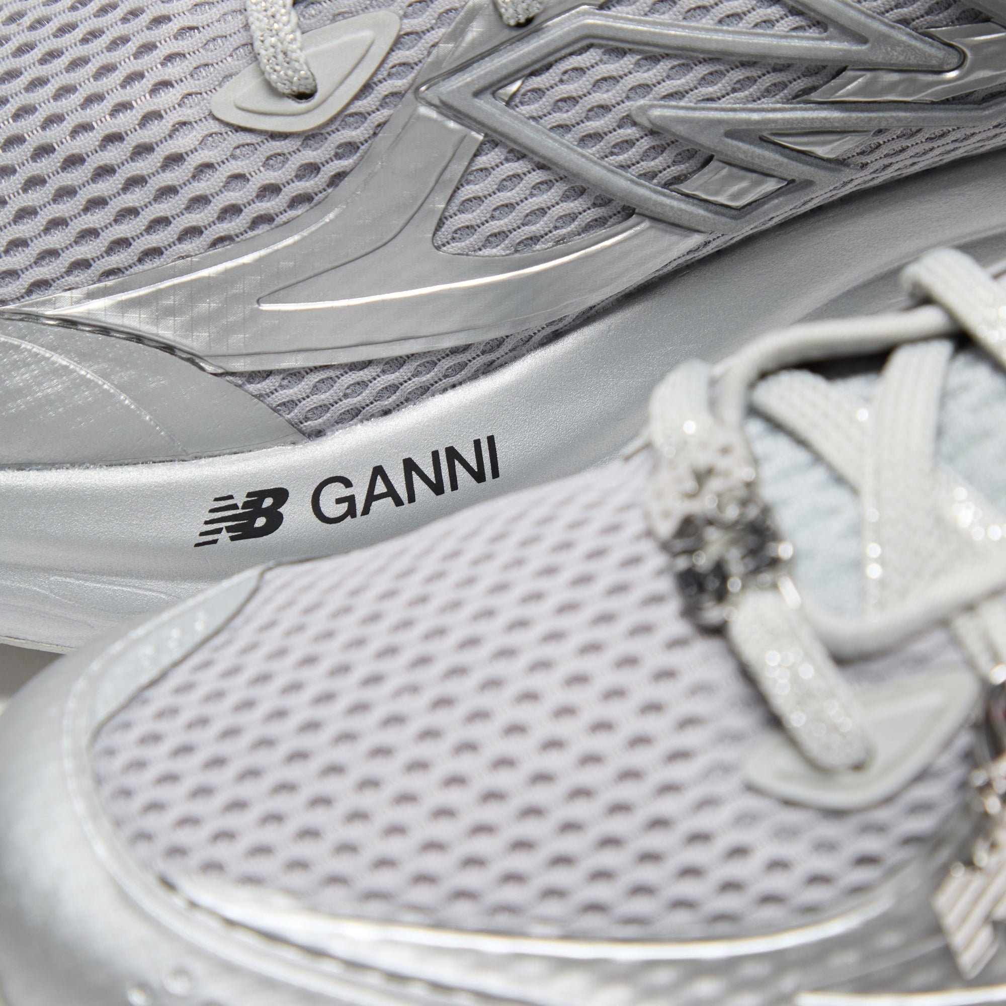 New Balance x GANNI Fresh Foam Trainer - Grey / Pink – Kith