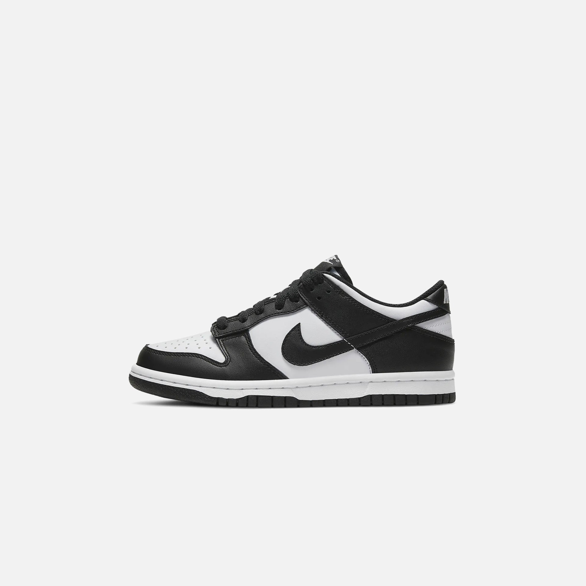 Nike GS Dunk Low - White / Black